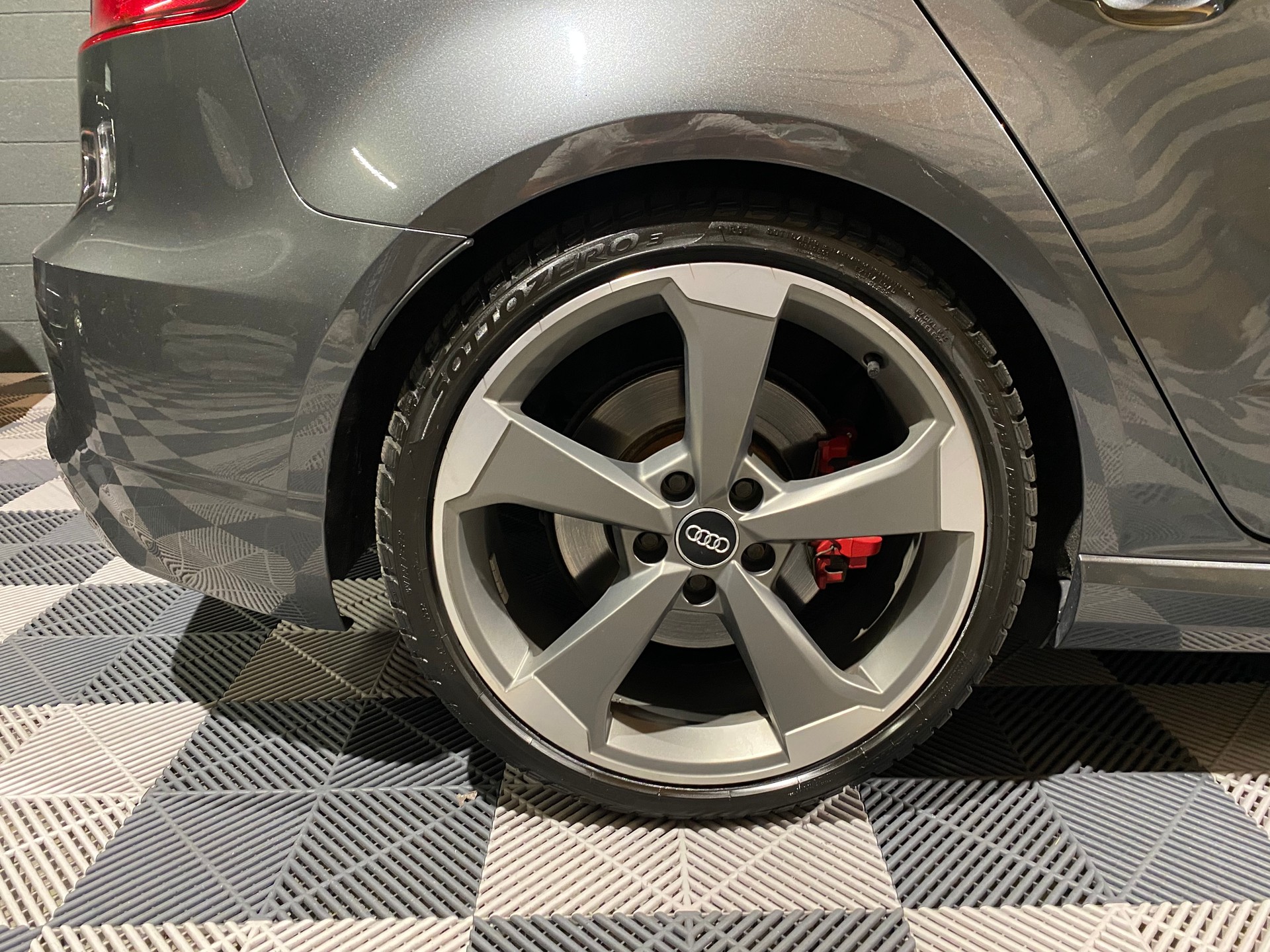 AUDI RS3 2.5 TSI quattro S-tronic-image-6