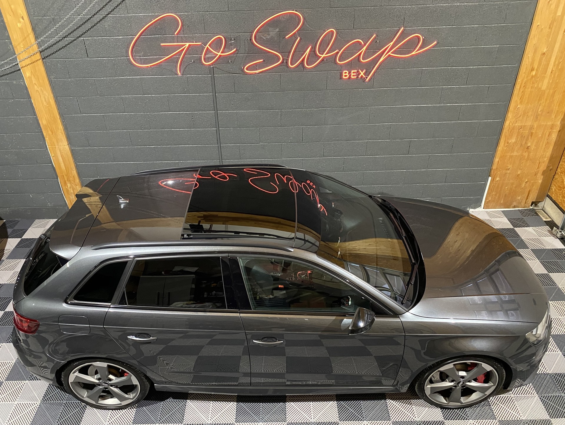 AUDI RS3 2.5 TSI quattro S-tronic-showroom-element-2