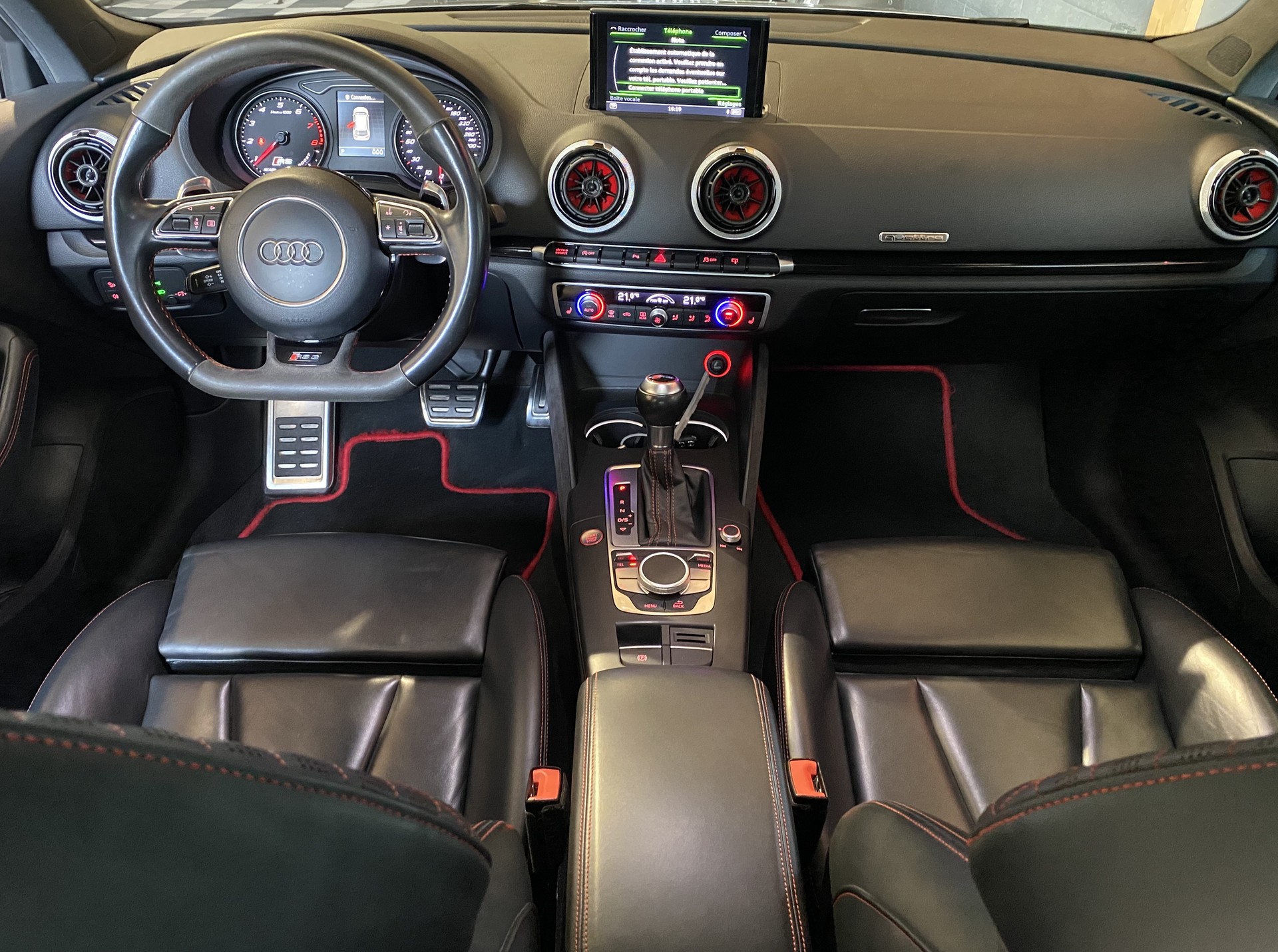AUDI RS3 2.5 TSI quattro S-tronic-image-19