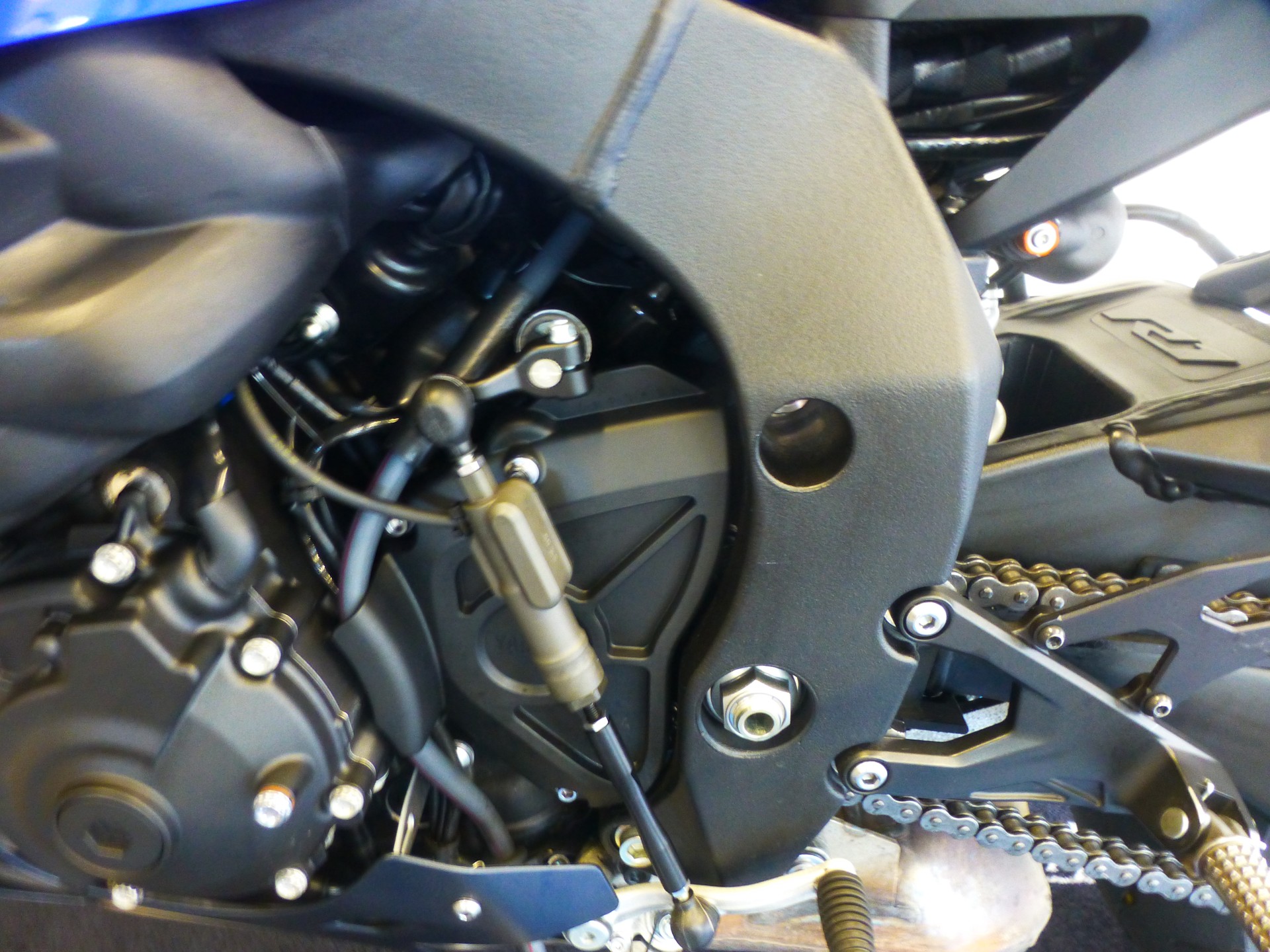 YAMAHA YZF-R1 ABS-image-11