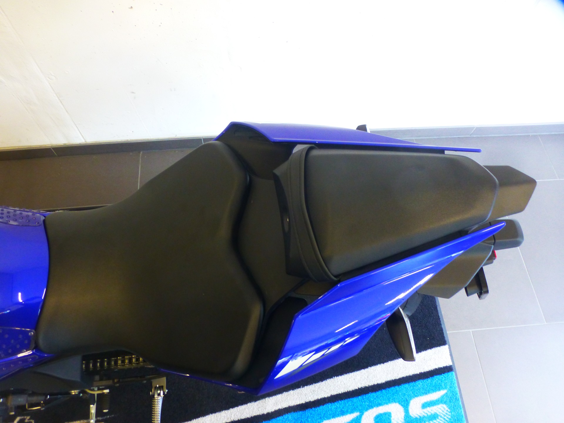 YAMAHA YZF-R1 ABS-image-14
