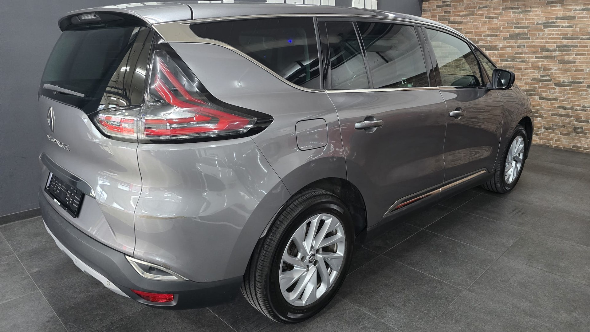 RENAULT Espace 1.6 dCi Intens EDC-image-6