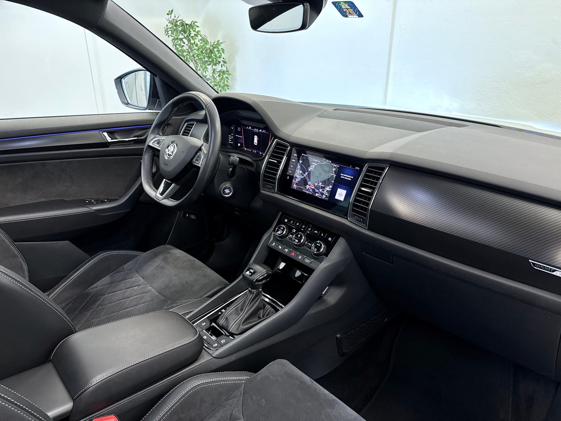 SKODA Kodiaq 2.0 TSI 4x4 Sport Line *AHK -2200 kg*-image-18