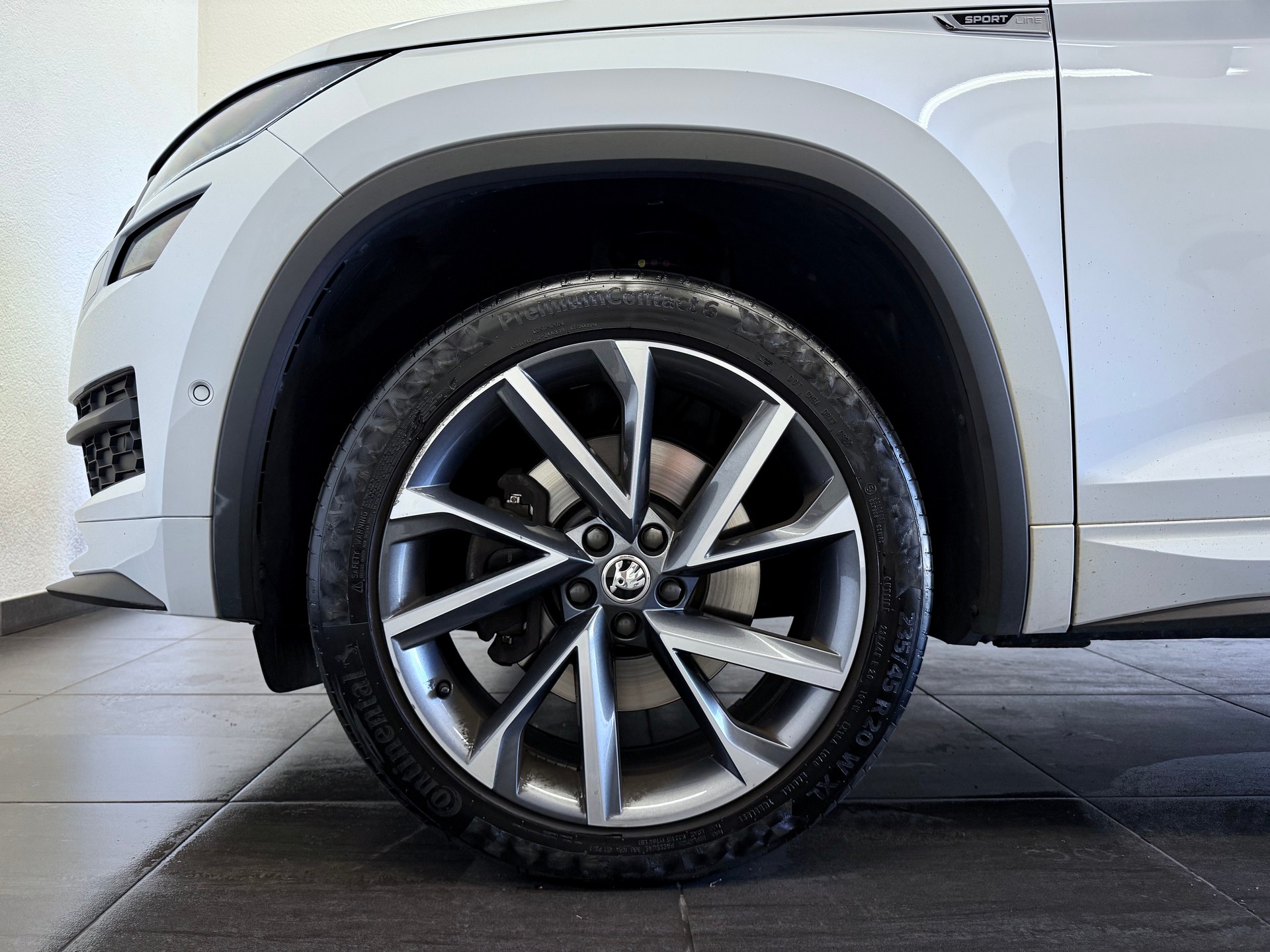SKODA Kodiaq 2.0 TSI 4x4 Sport Line *AHK -2200 kg*-image-5