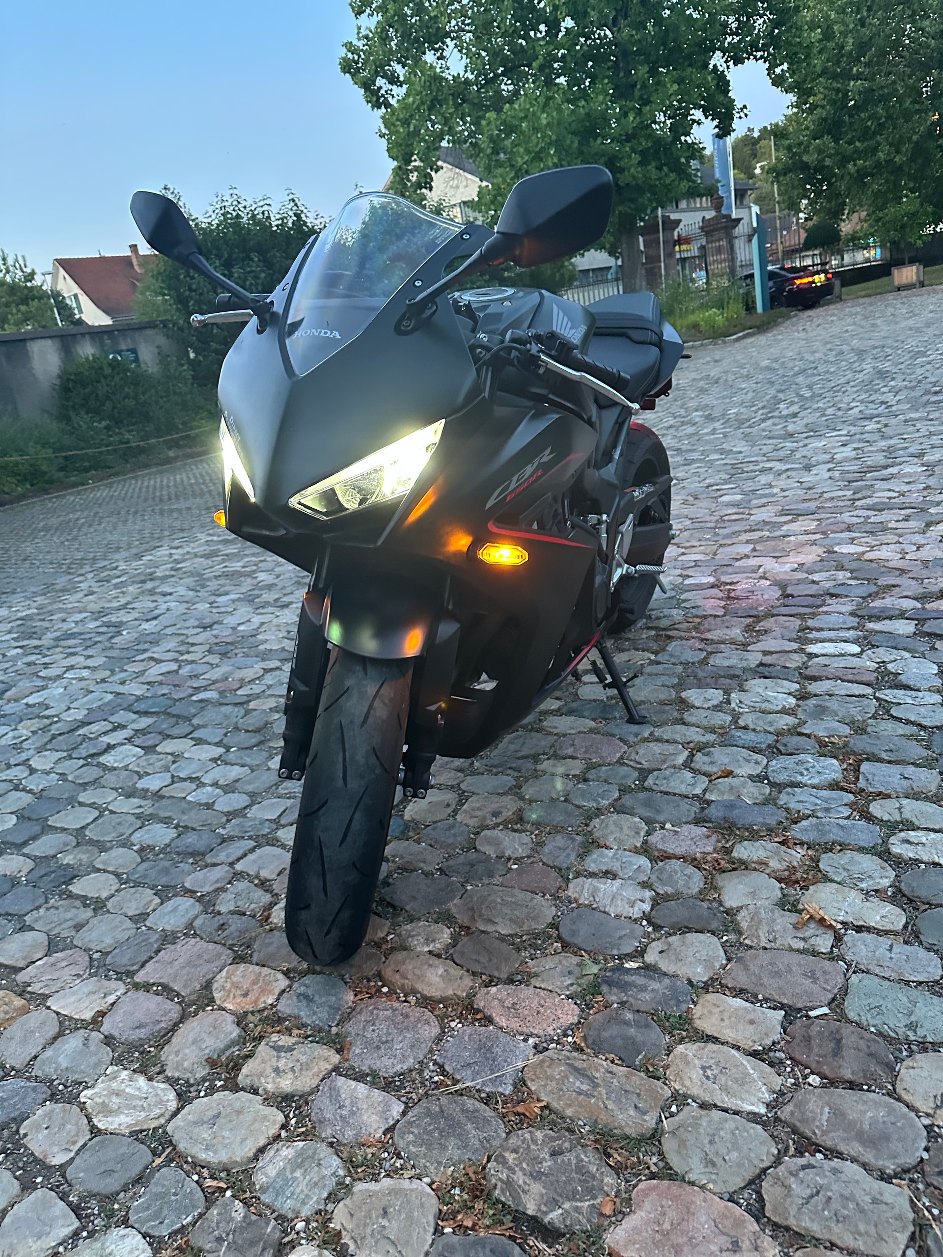 HONDA CBR 650 R E-Clutch (35kW)-image-6