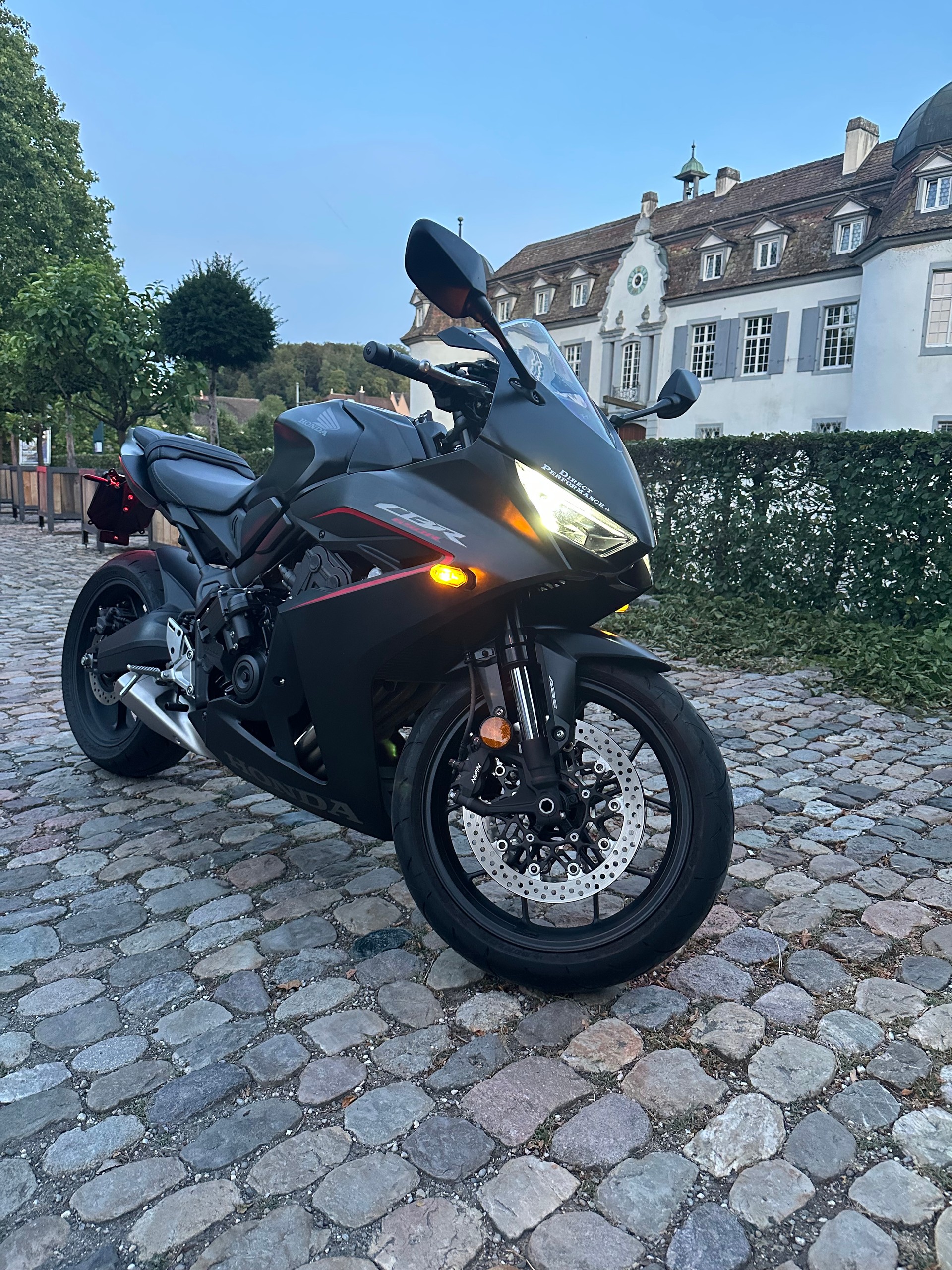 HONDA CBR 650 R E-Clutch (35kW)-image-3