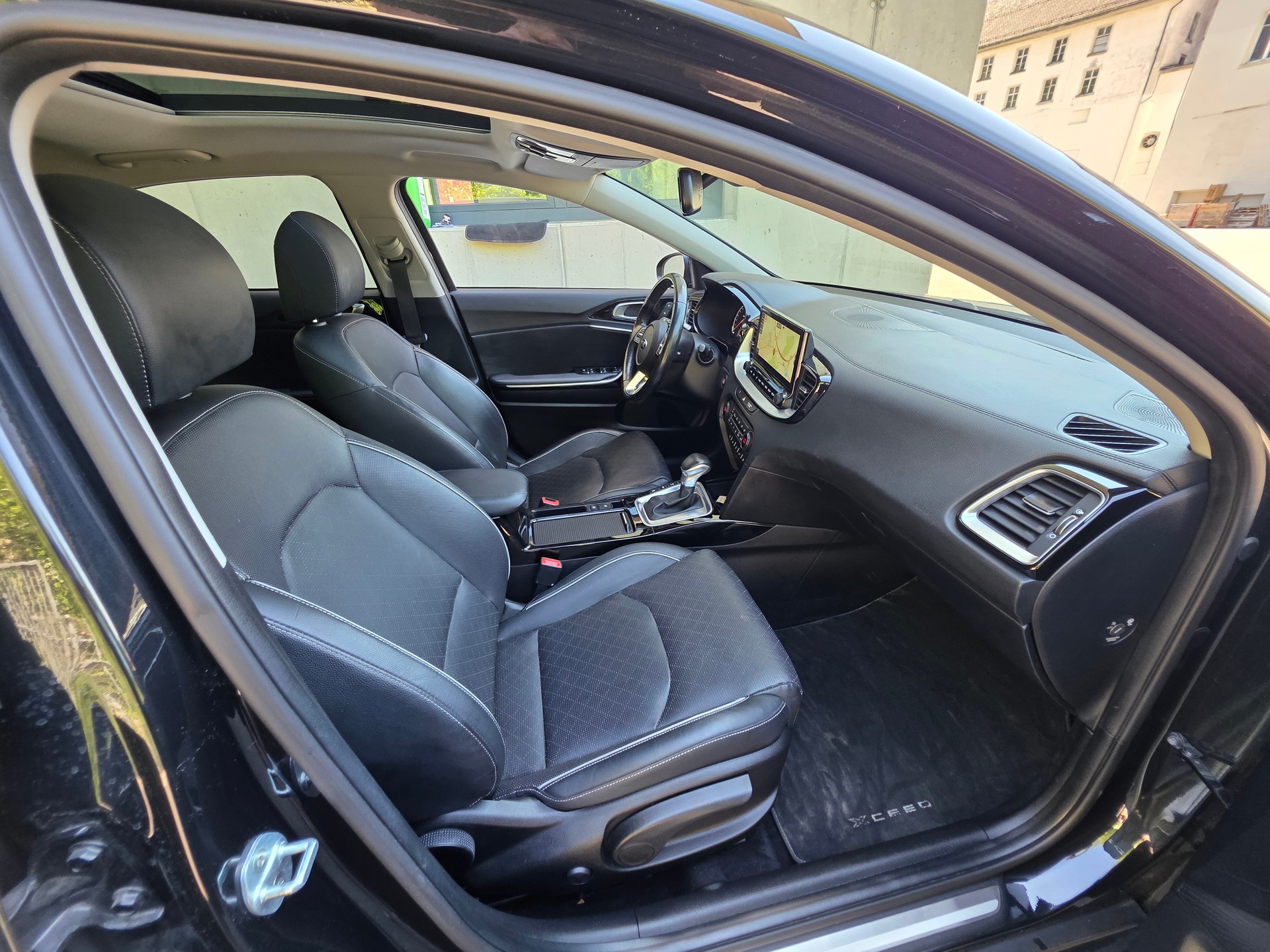 KIA XCeed 1.6 T-GDi Style DCT-image-23