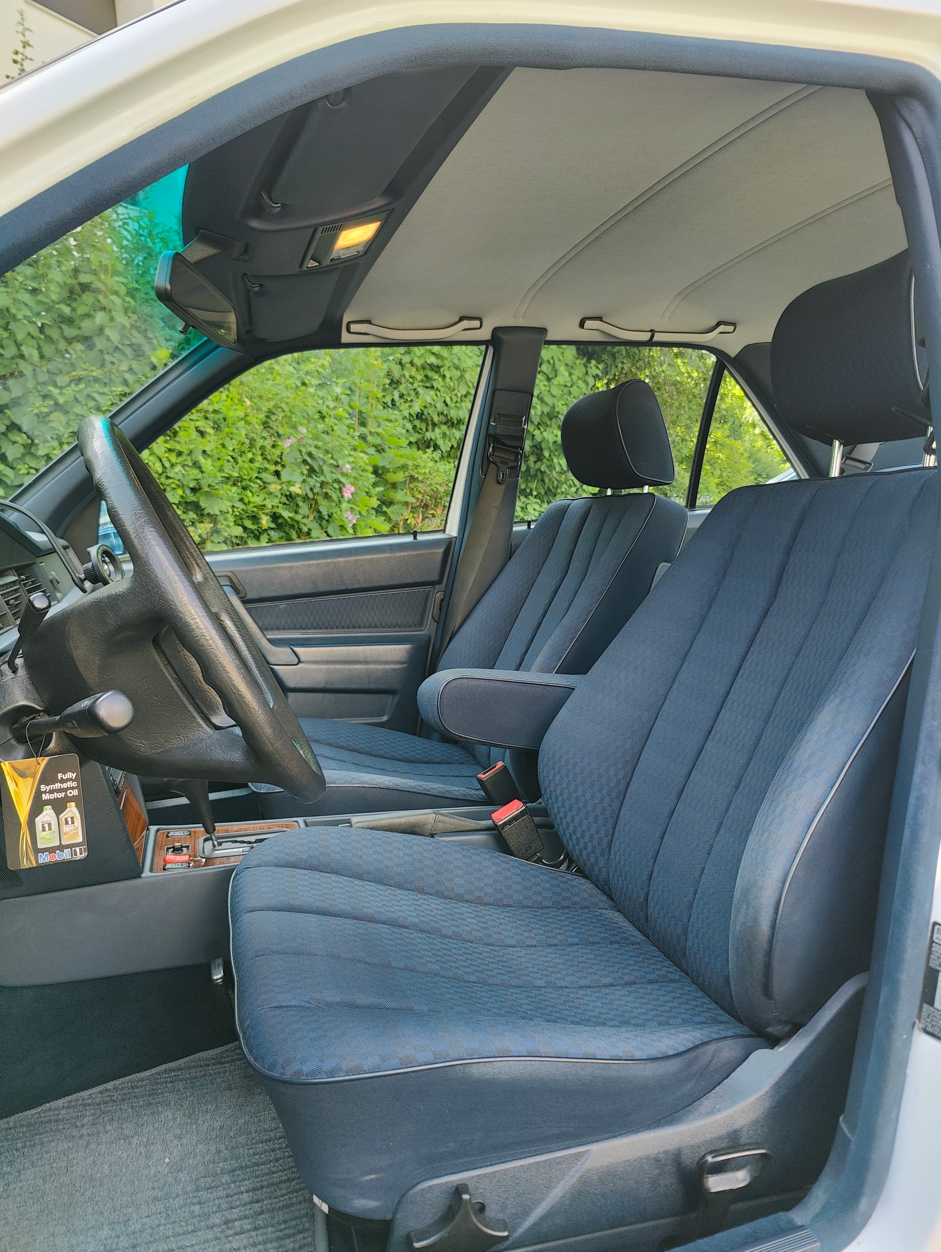 MERCEDES-BENZ 190 E 2.6-image-8