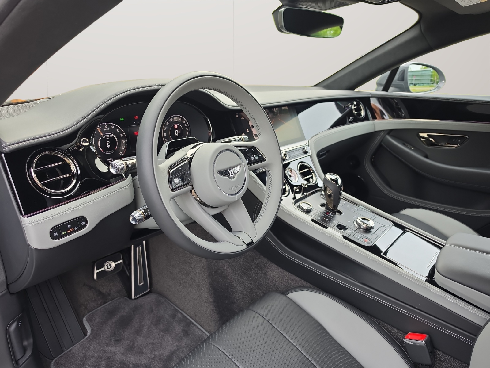 BENTLEY Continental GT S/ 1.9% Leasing möglich.-image-7