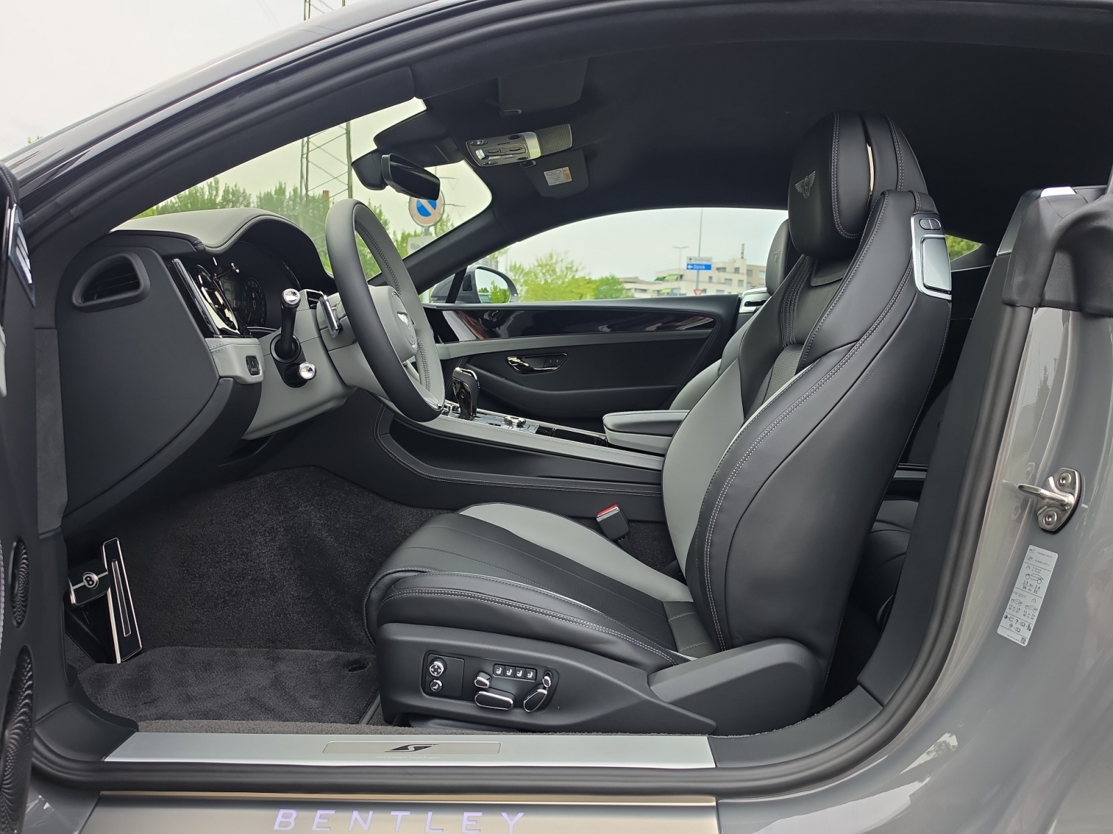 BENTLEY Continental GT S/ 1.9% Leasing möglich.-showroom-element-3