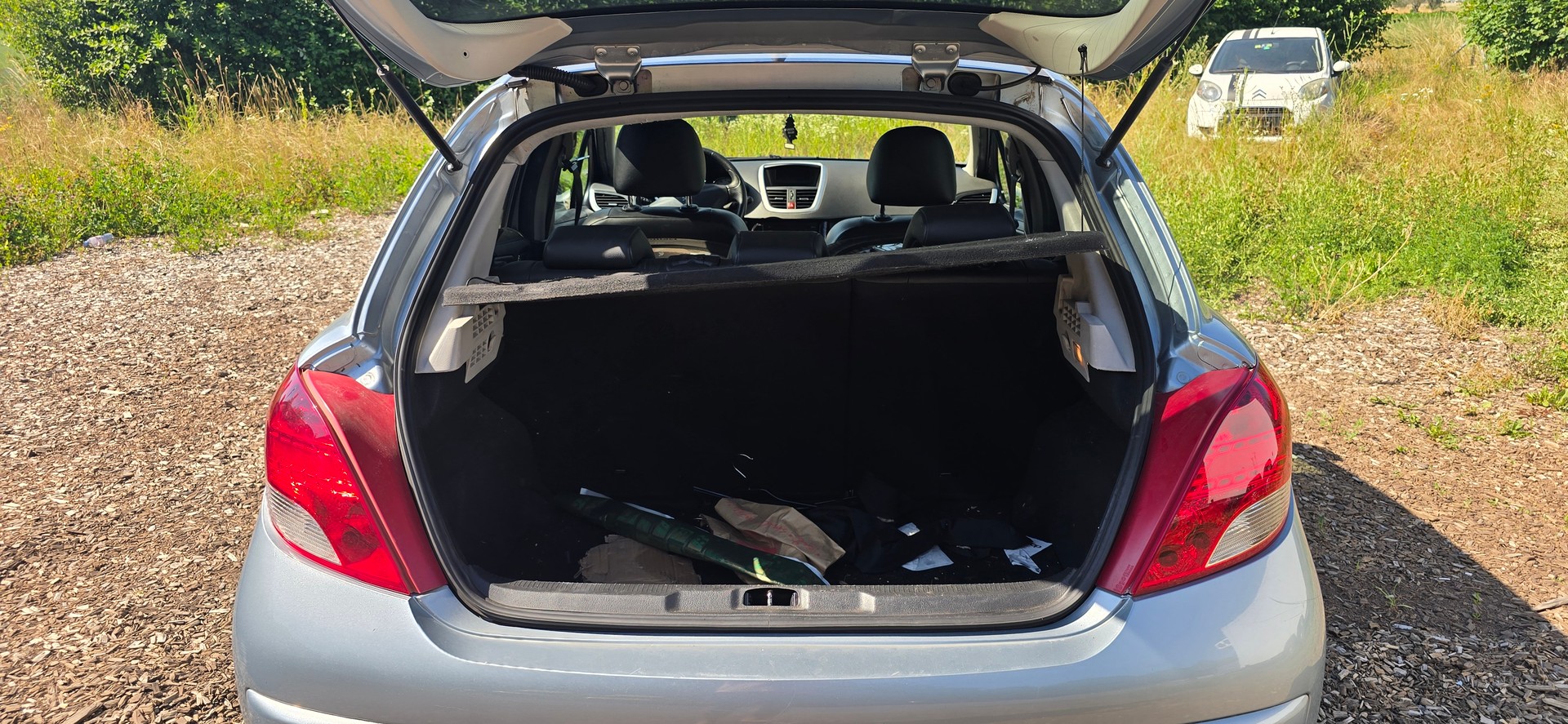 PEUGEOT 207 1.6 16V Black&Silver-image-12
