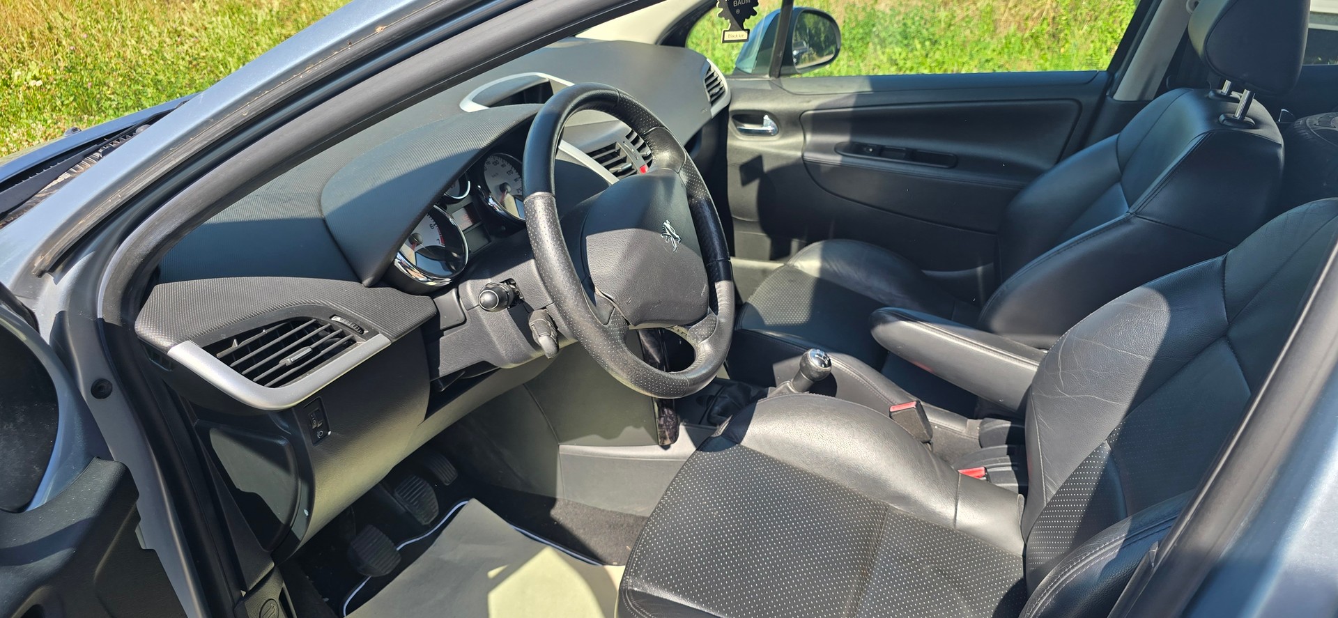 PEUGEOT 207 1.6 16V Black&Silver-image-8