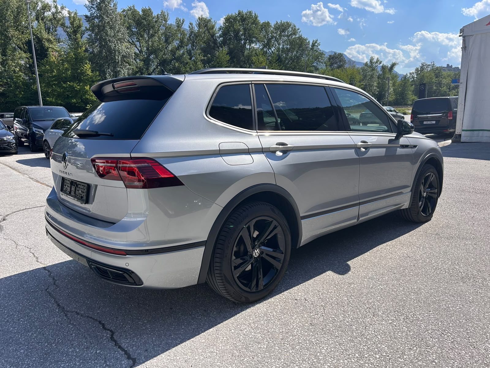VW Tiguan Allspace 2.0 R-Line 4M-showroom-element-3