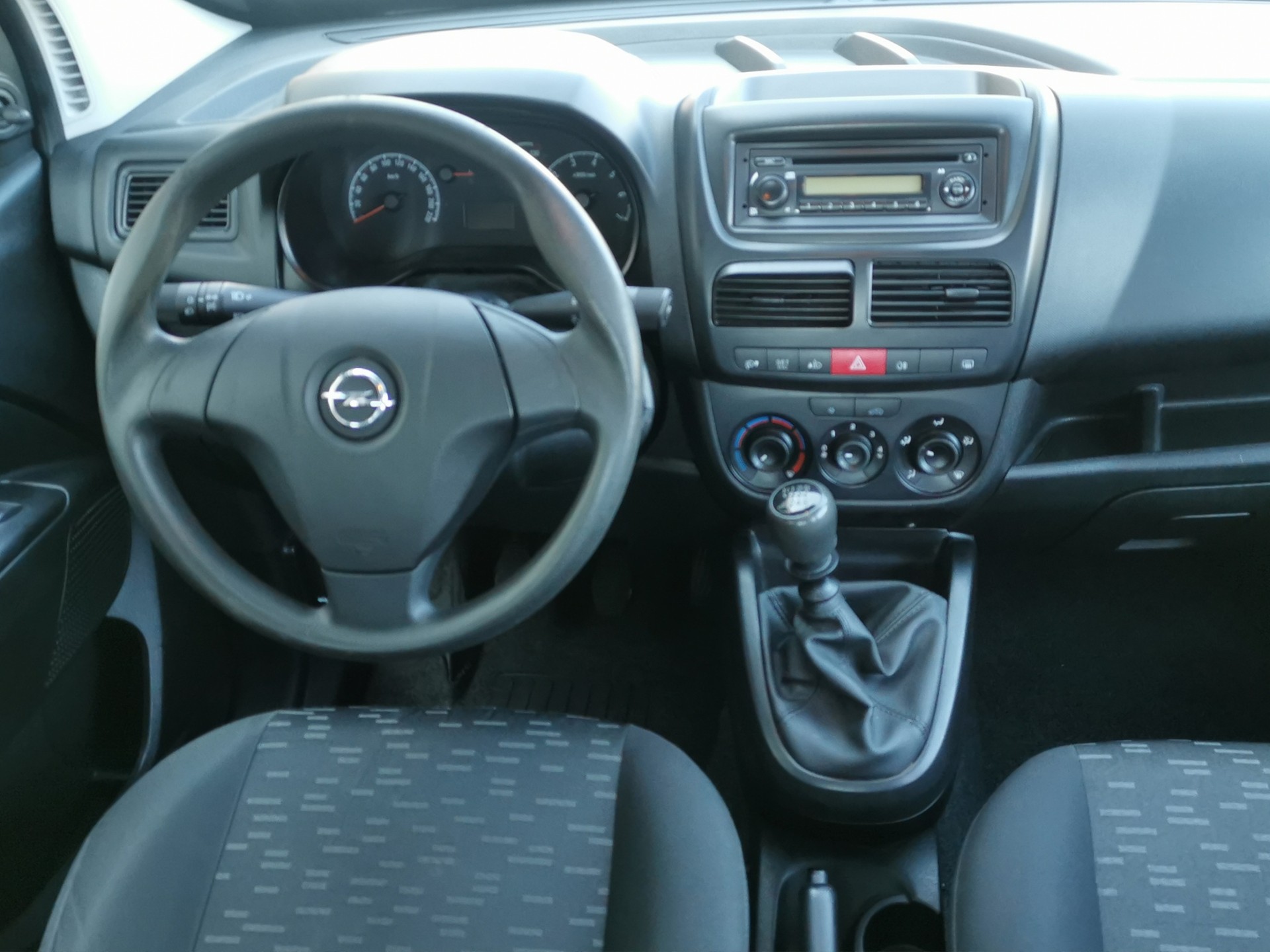 OPEL Combo 1.6 CDTi L1H2-image-16