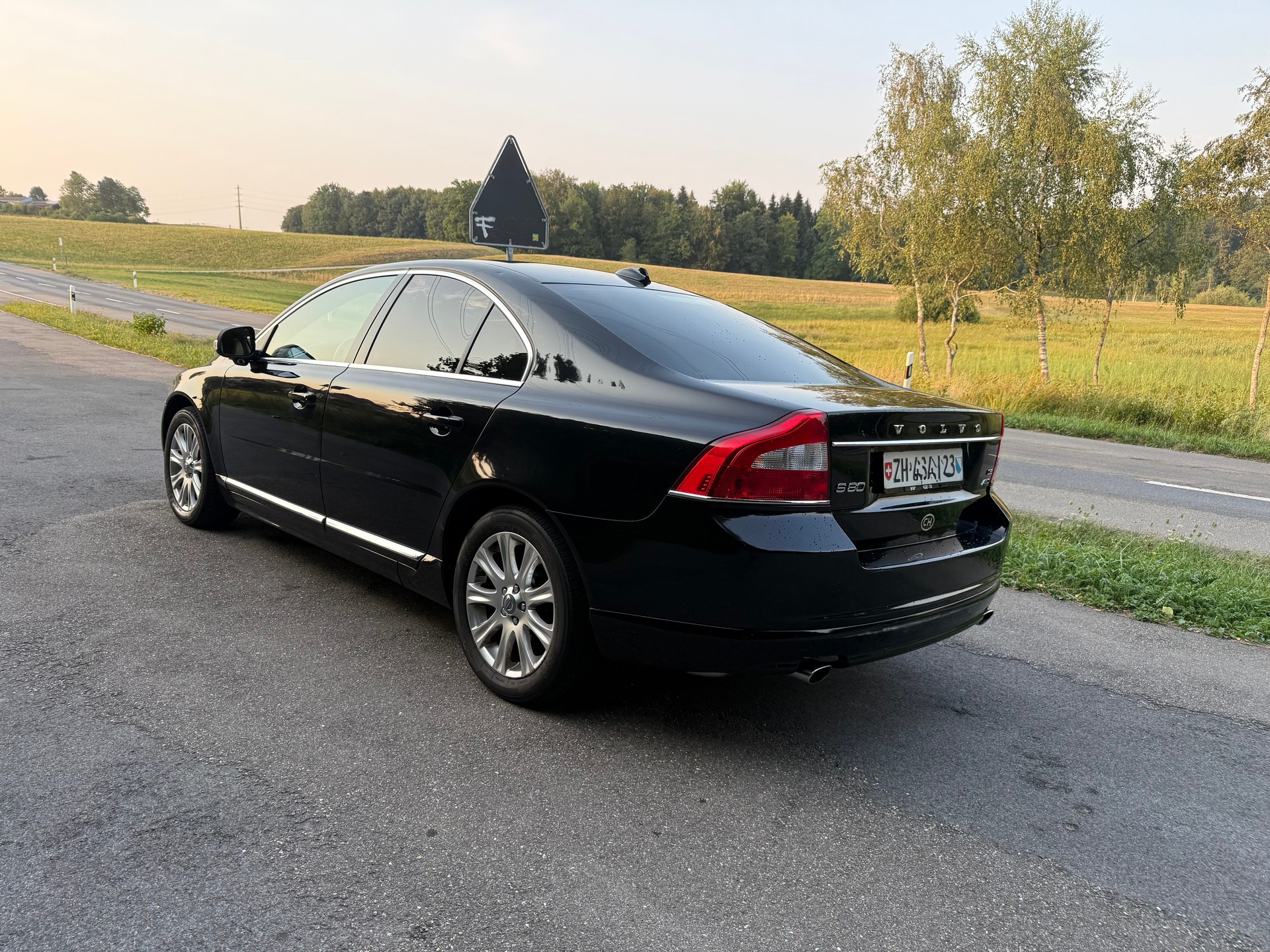 VOLVO S80 D5 AWD Summum Geartronic-image-3