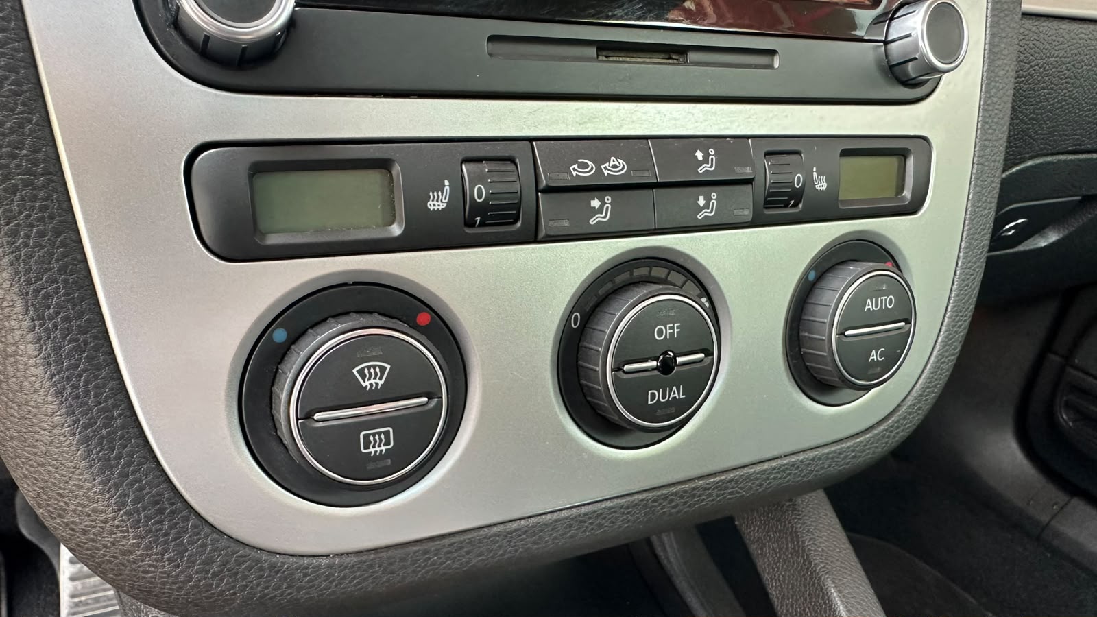 VW 2.0 200 T FSI DSG-image-7