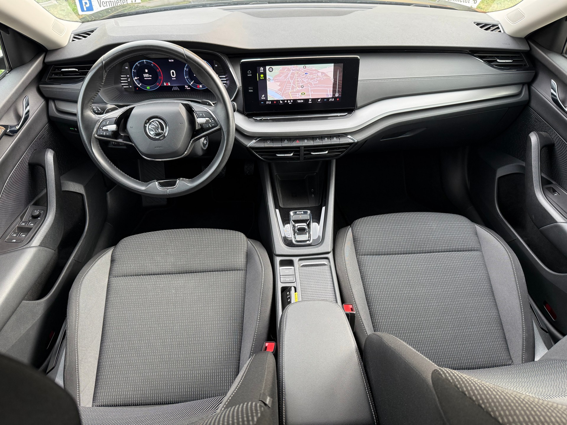 SKODA Octavia Combi 2.0 TDI Ambition 4x4 DSG-image-14