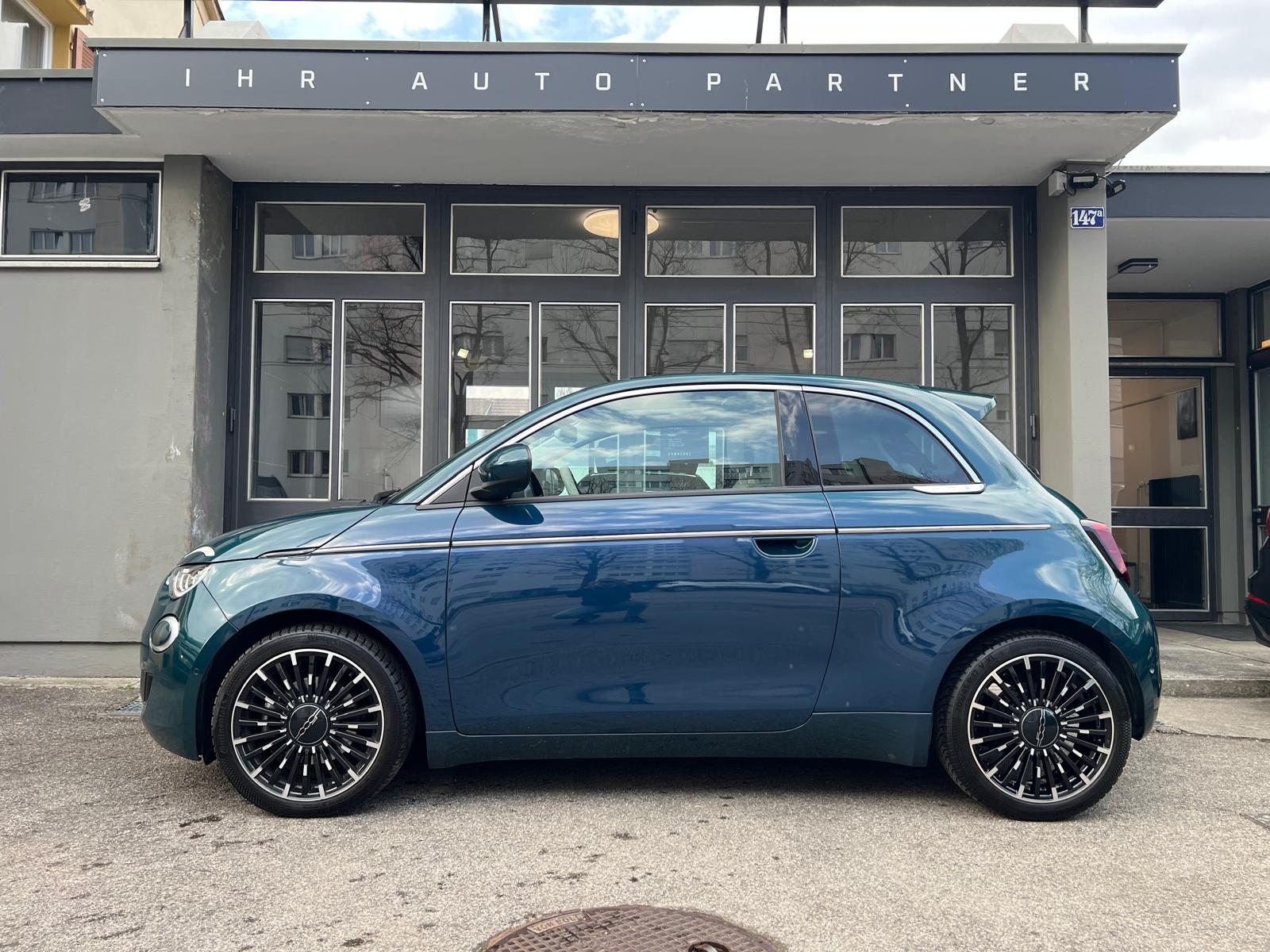 FIAT 500La Prima-showroom-element-2
