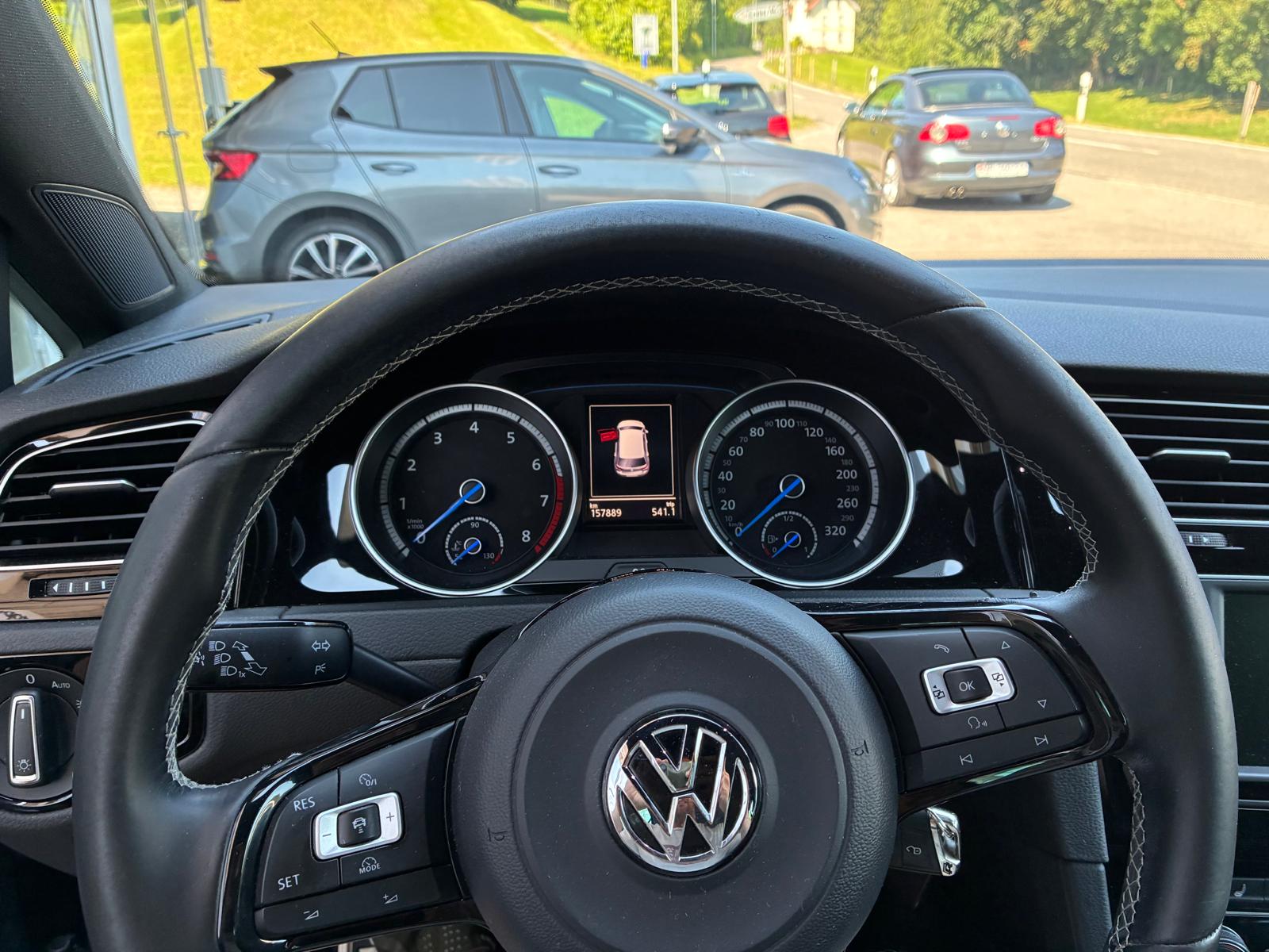 VW Golf 2.0 TSI R 4Motion-image-7