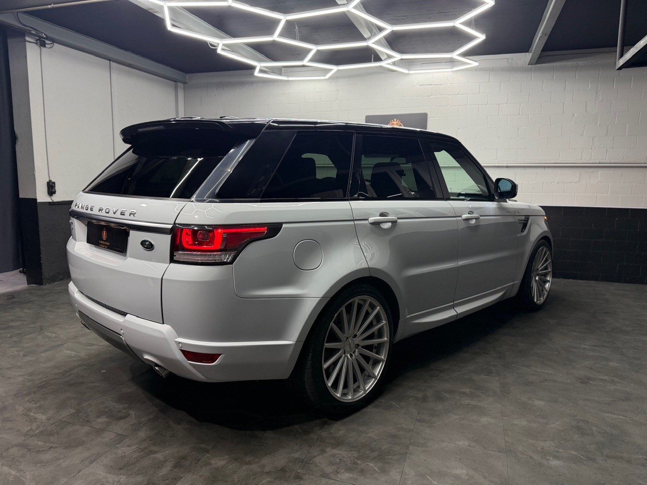 LAND ROVER Range Rover Sport 3.0 SDV6 | AHK 3‘500KG | 22‘‘ Vossen | Luftfahrwerk-image-8