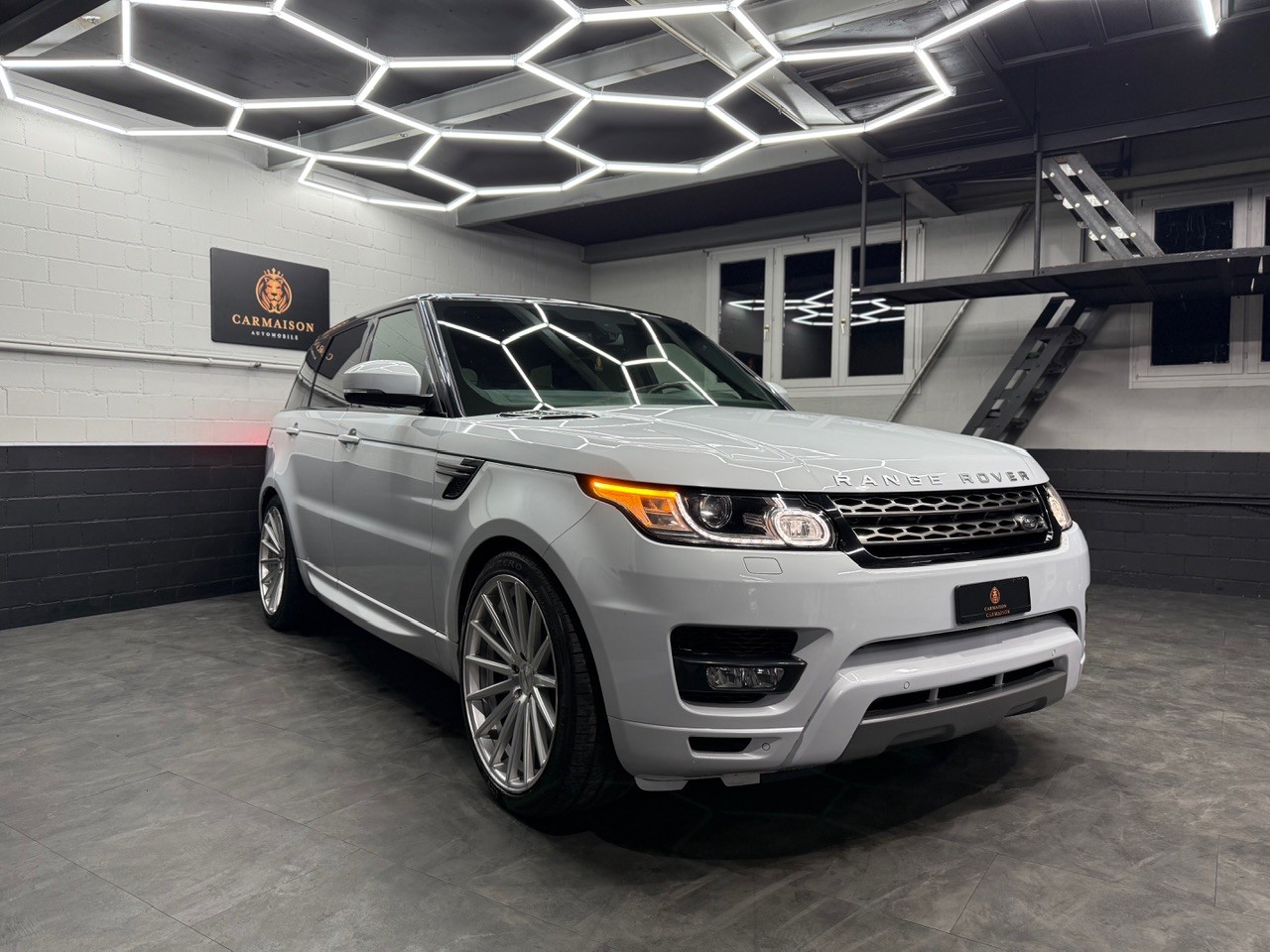 LAND ROVER Range Rover Sport 3.0 SDV6 | AHK 3‘500KG | 22‘‘ Vossen | Luftfahrwerk