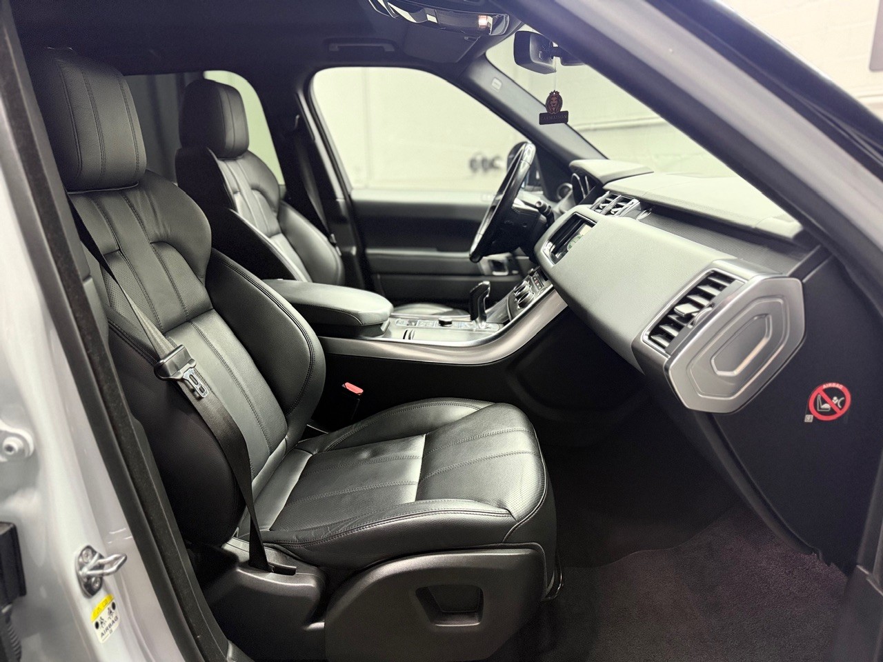 LAND ROVER Range Rover Sport 3.0 SDV6 | AHK 3‘500KG | 22‘‘ Vossen | Luftfahrwerk-image-20
