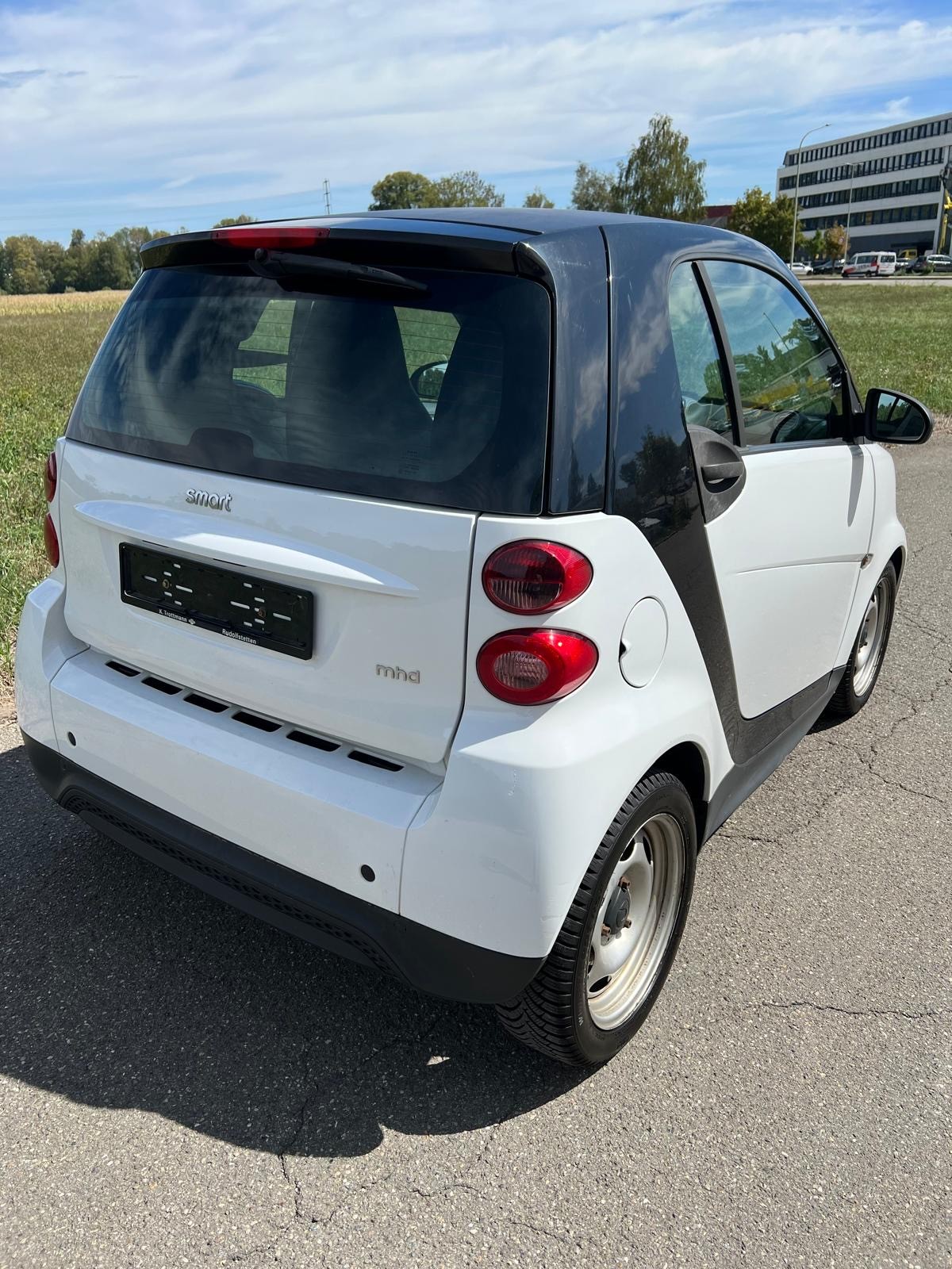 SMART fortwo swiss edition mhd Mit Frisch MFK 02.09.2026 und Service-showroom-element-1