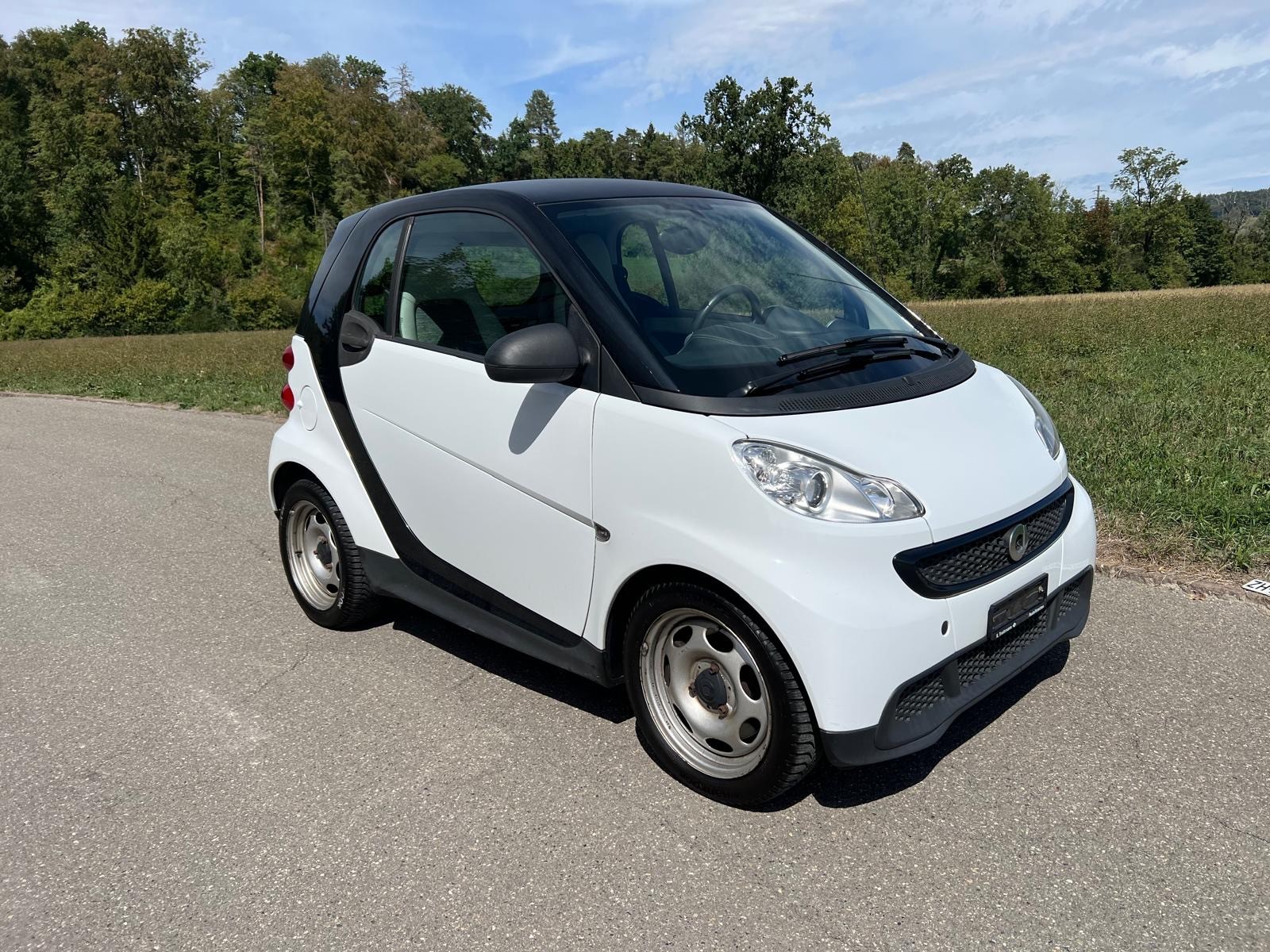 SMART fortwo swiss edition mhd Mit Frisch MFK 02.09.2026 und Service-showroom-element-2