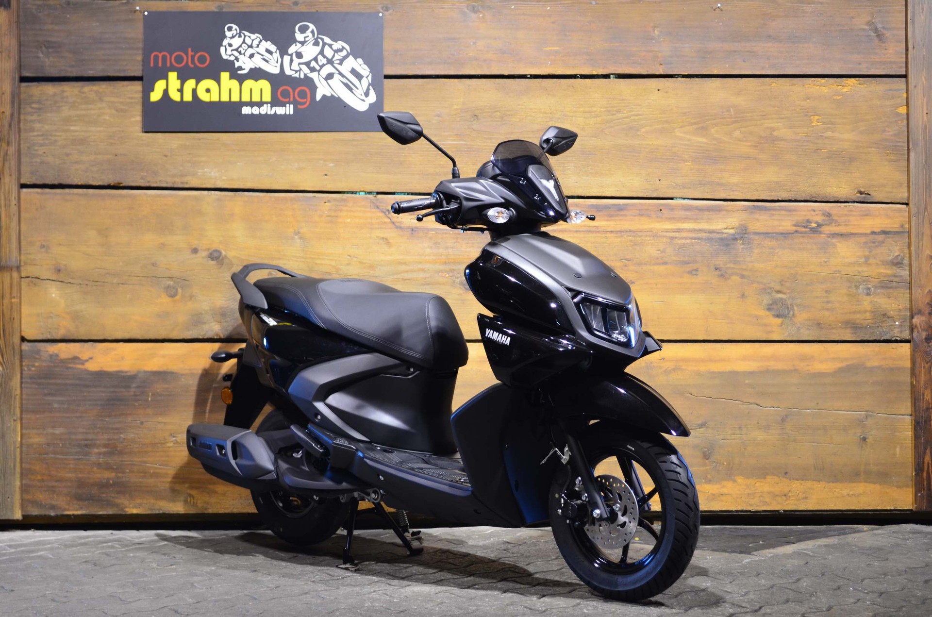 YAMAHA RayZR 125-image-0