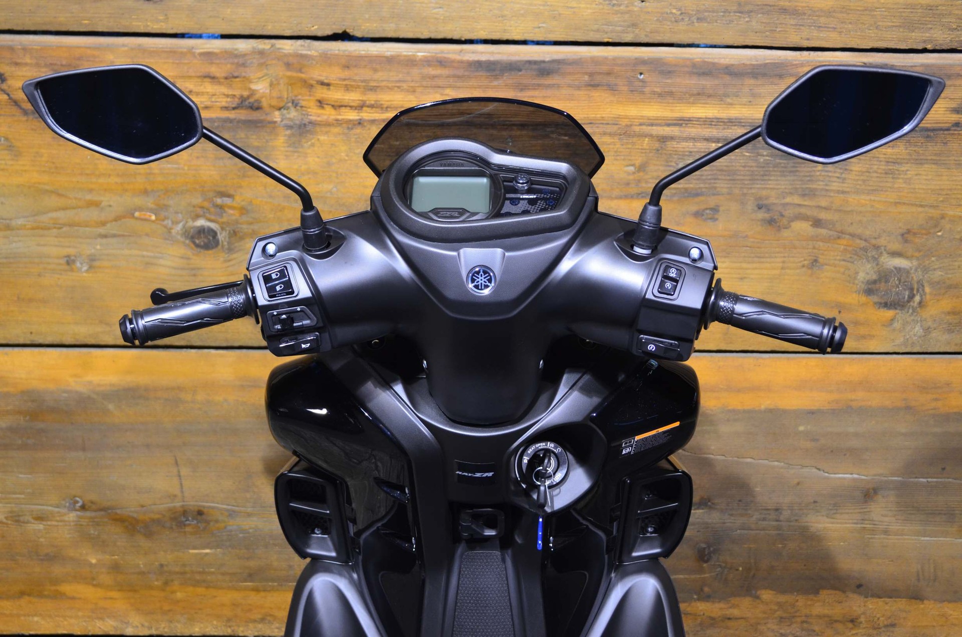 YAMAHA RayZR 125-image-2