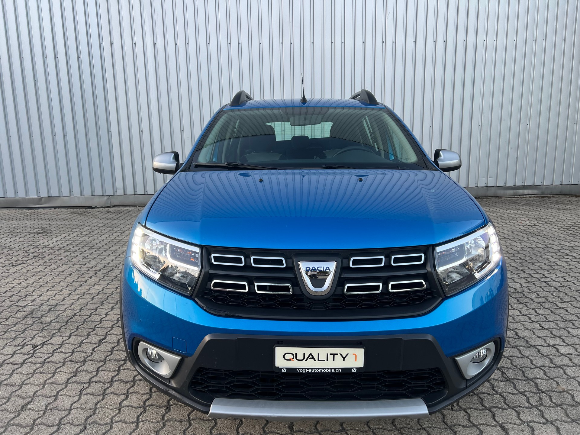DACIA Sandero Tce 90 Stepway Automatic-showroom-element-2