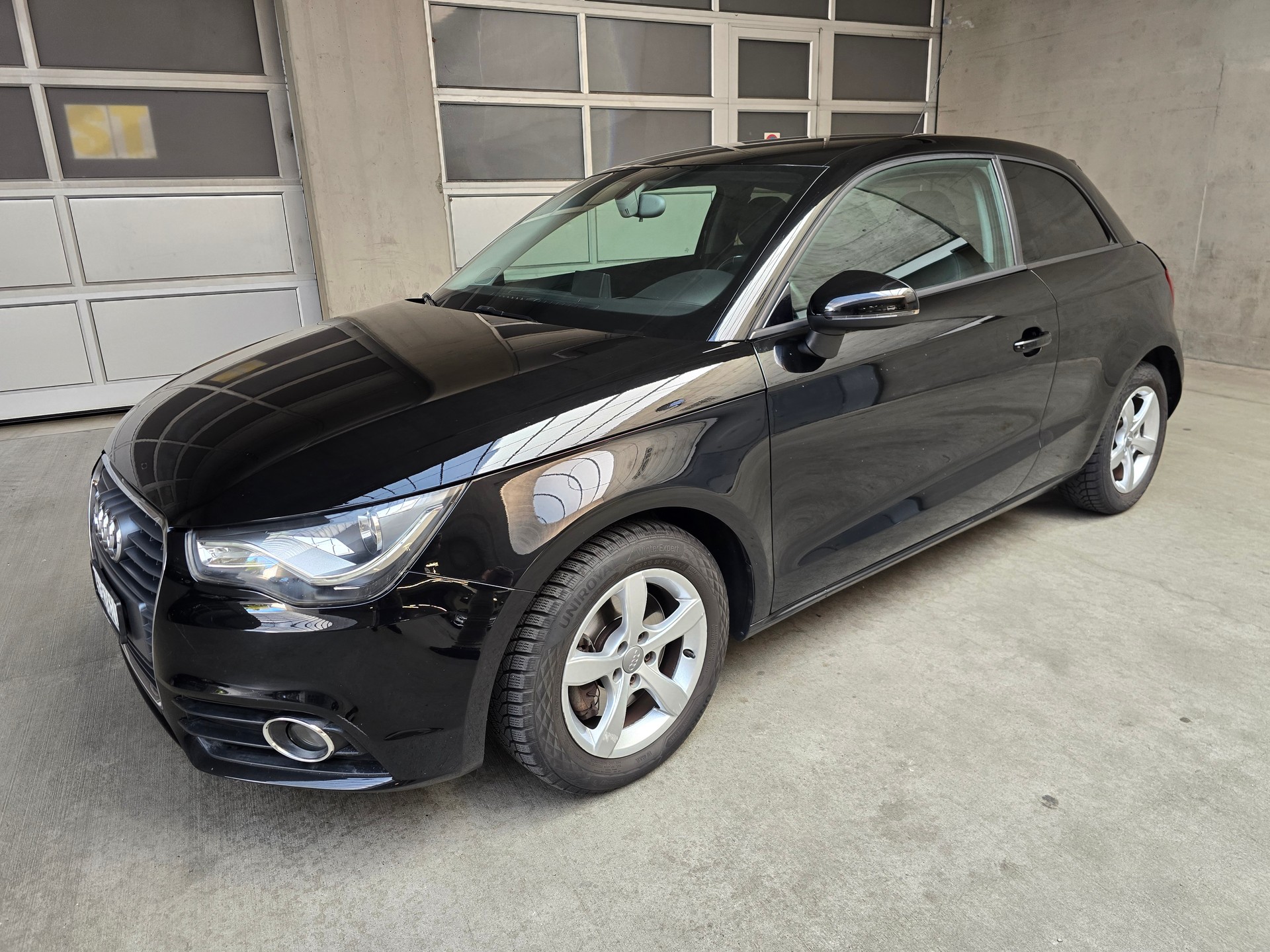 AUDI A1 1.4 TFSI Ambition S-tronic-image-1