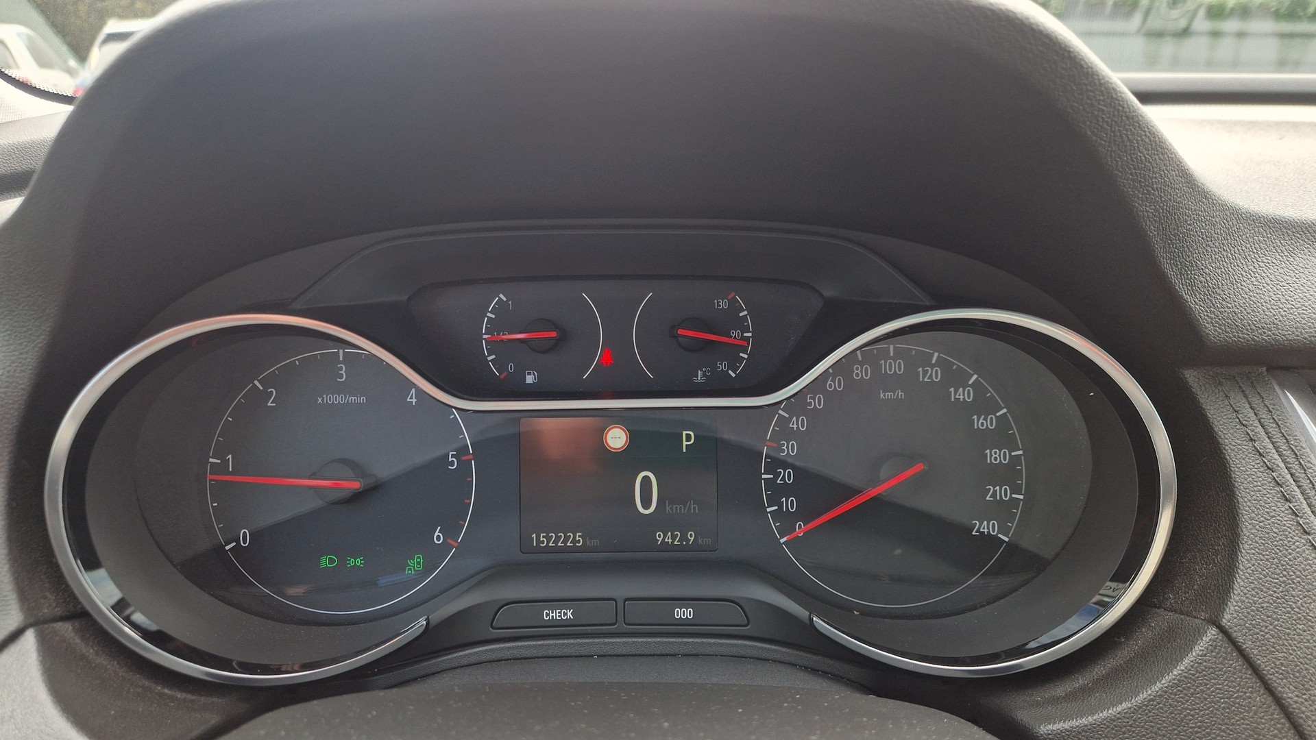 OPEL Grandland X 2.0CDTi Ultimate Automatik-image-10