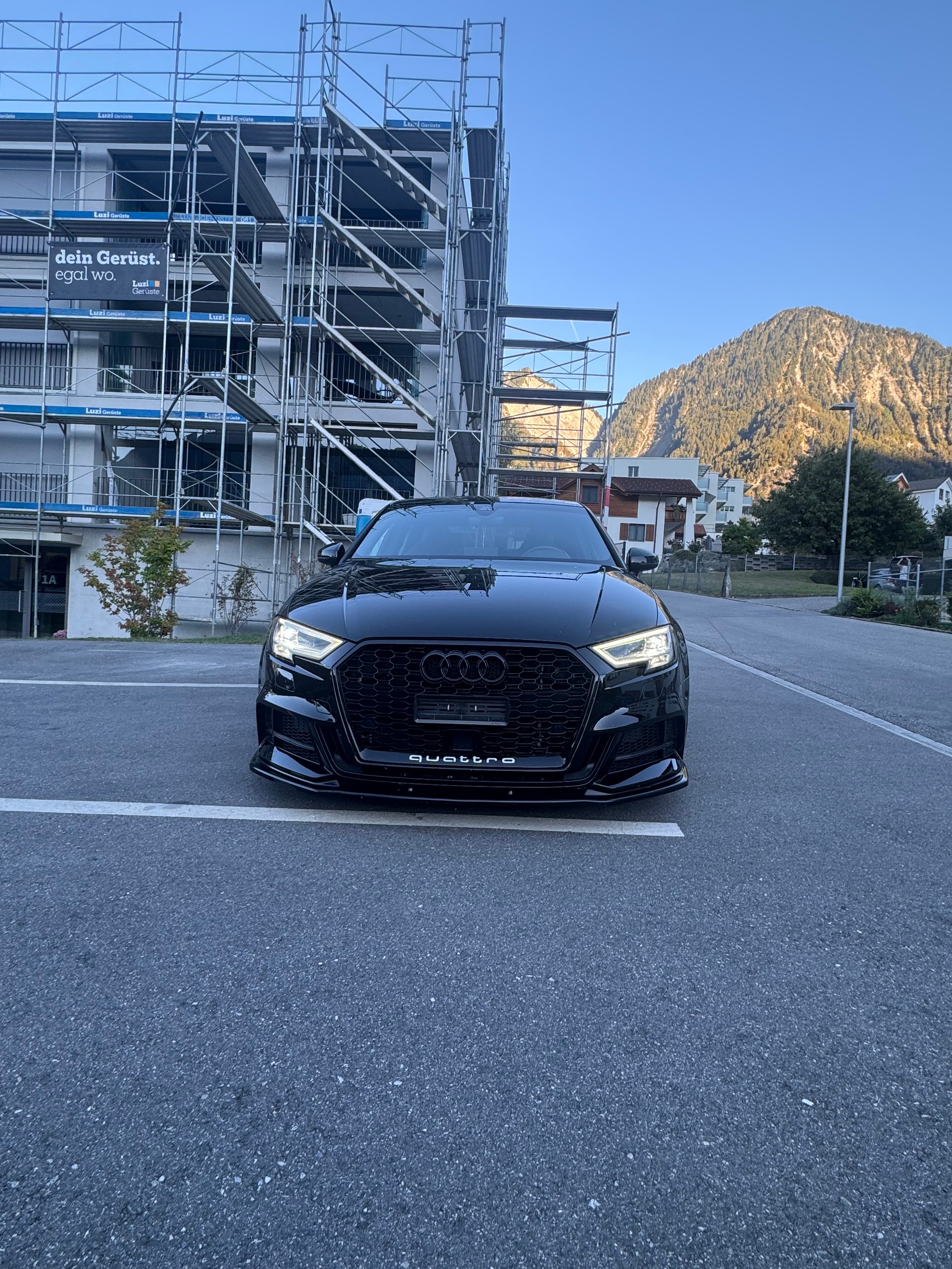 AUDI 2.0 T FSI quattro S-Tronic