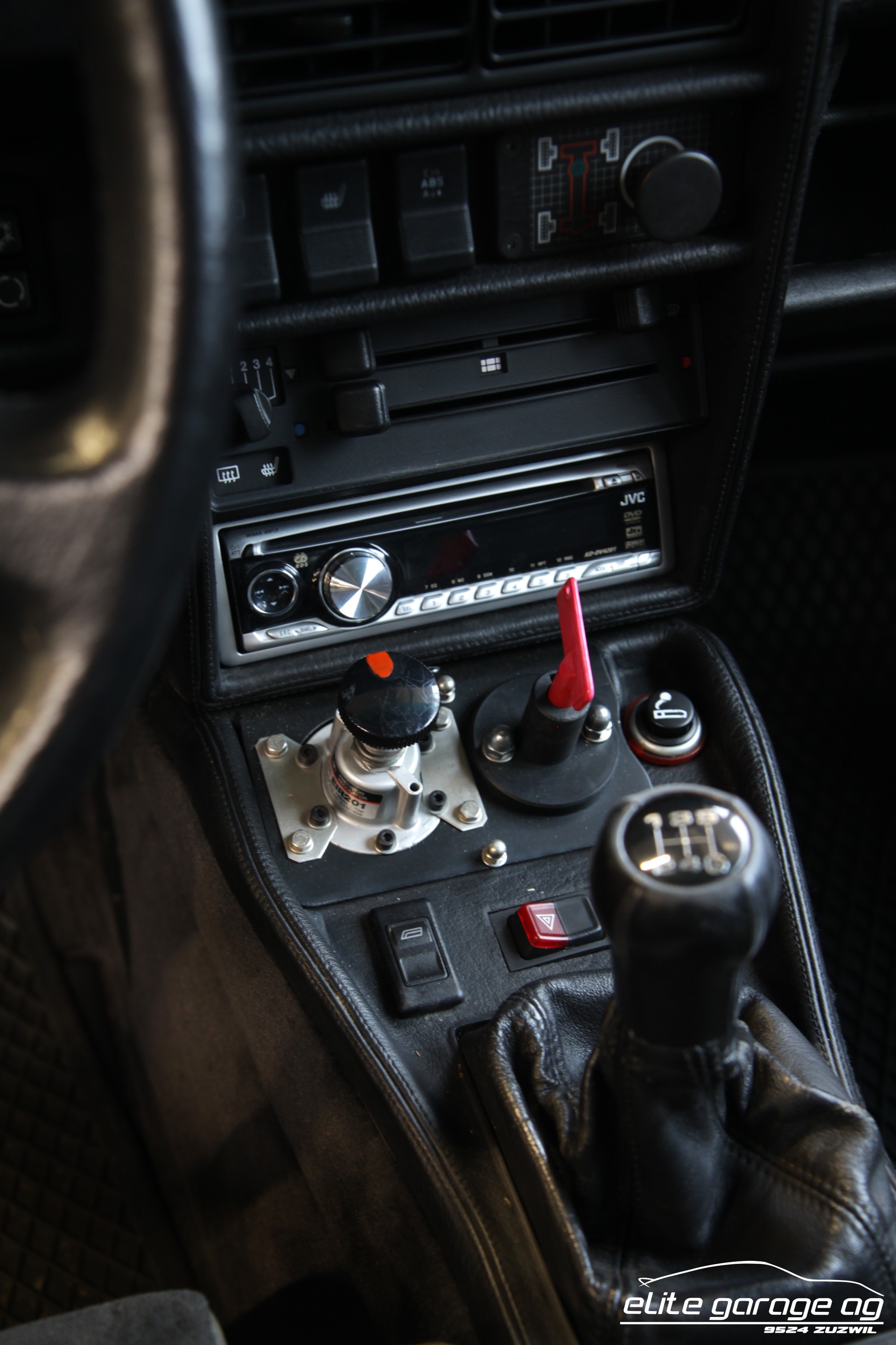 AUDI Sport quattro-image-13