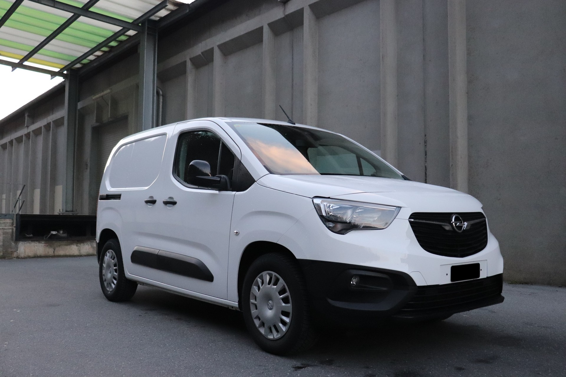 OPEL Combo-e Cargo Essentia