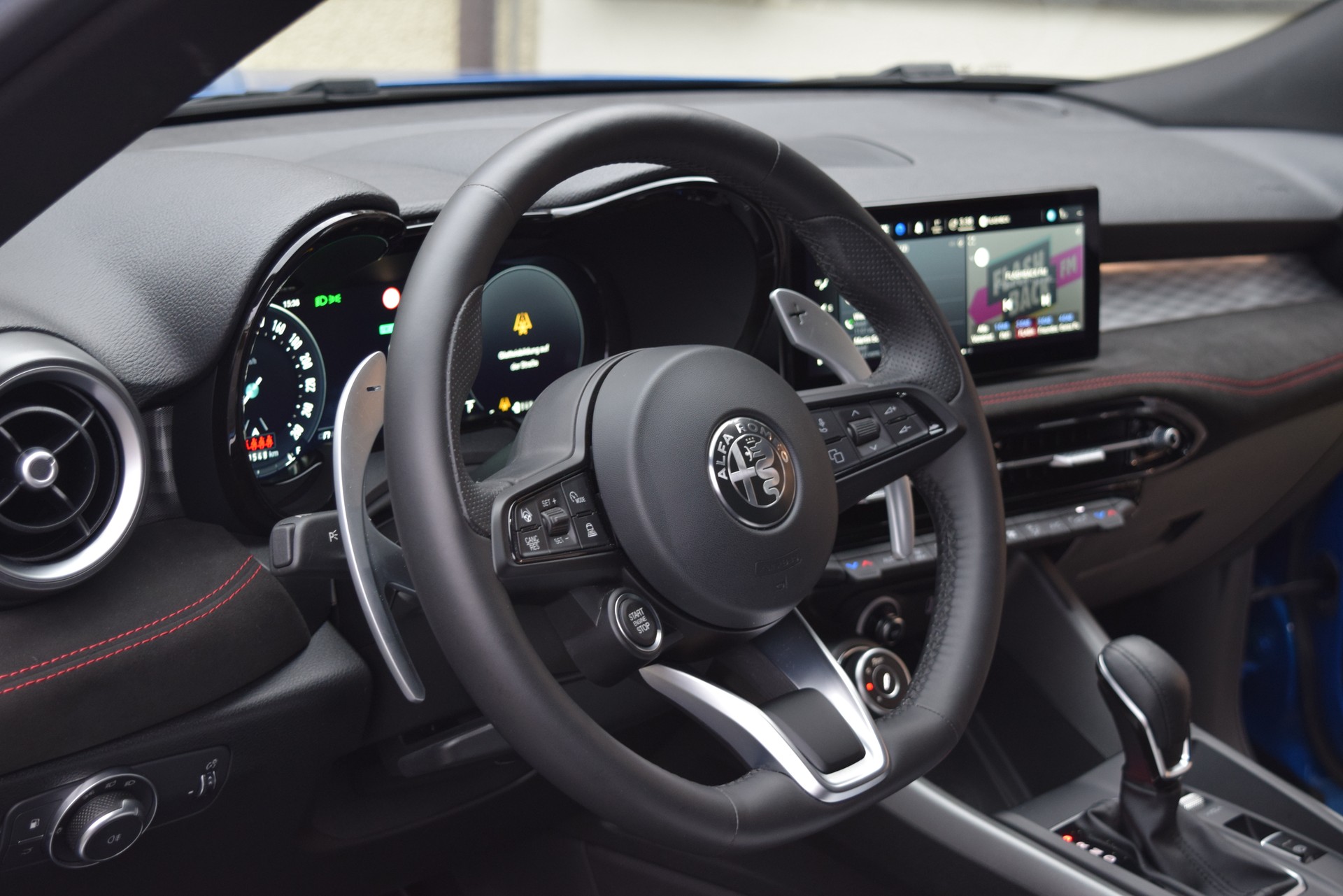 ALFA ROMEO Tonale 1.3 Plug-in-Hybrid Q4 Veloce-image-19