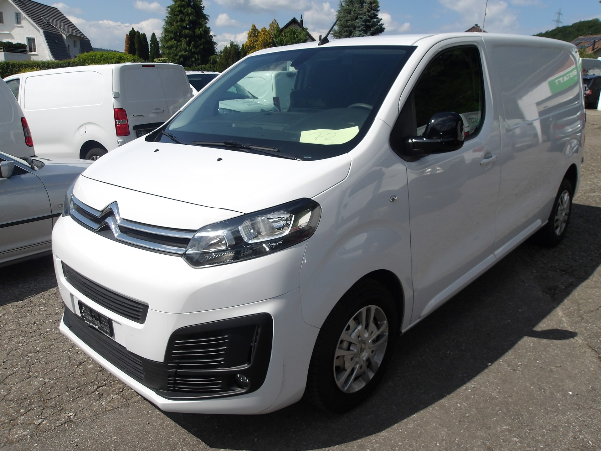 CITROEN Jumpy 2.0 BlueHDi 140 M Club EAT8-image-1
