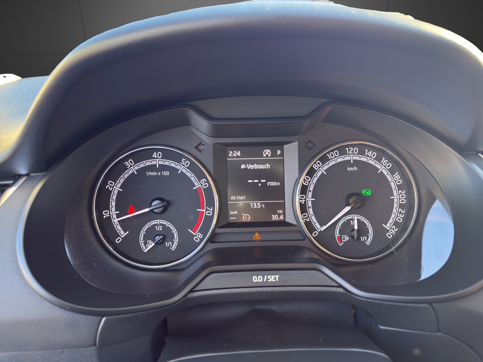SKODA Octavia Combi 1.4 TSI G-TEC Ambition DSG-image-10