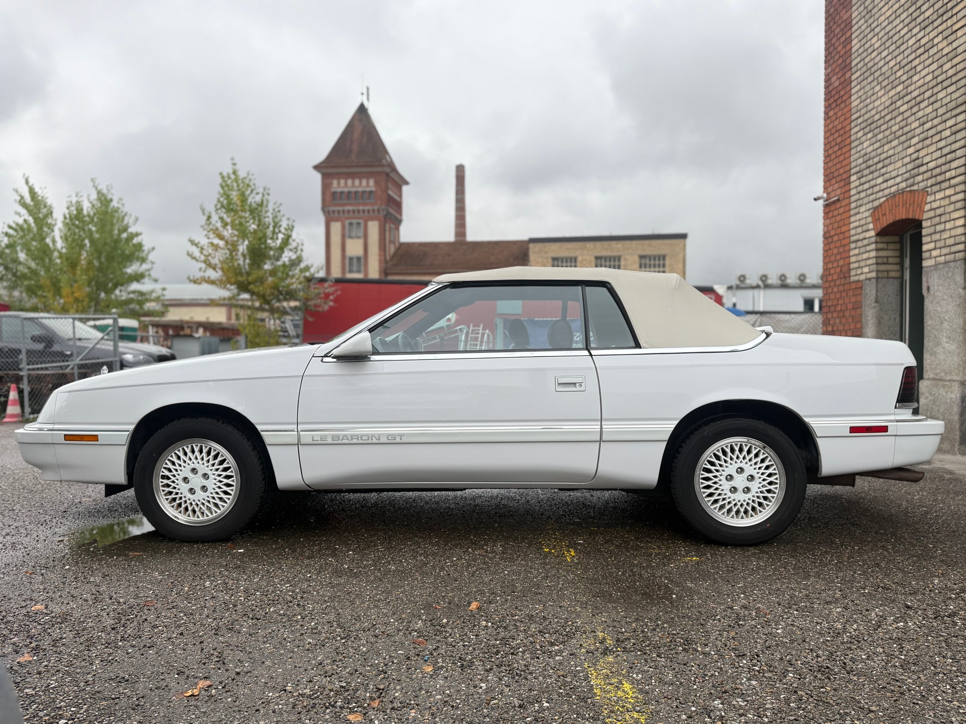 CHRYSLER Le Baron 3.0 GT-image-9