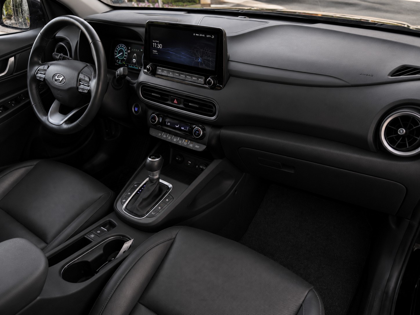 HYUNDAI Kona 1.6 GDi HEV Vertex DCT-image-8