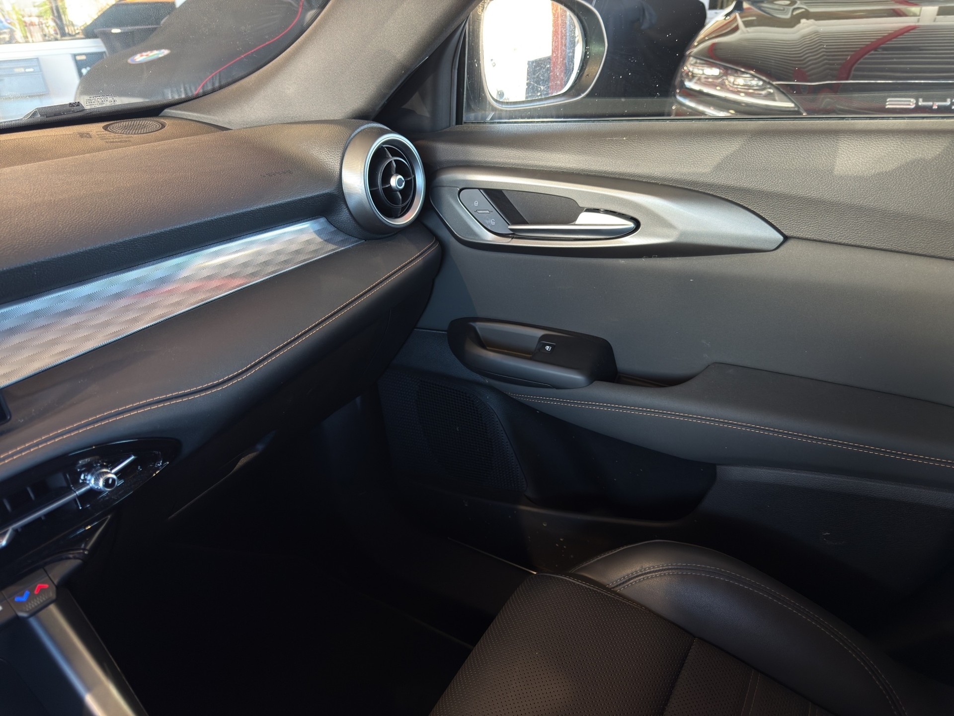 ALFA ROMEO Tonale 1.5 Veloce Premium-image-30