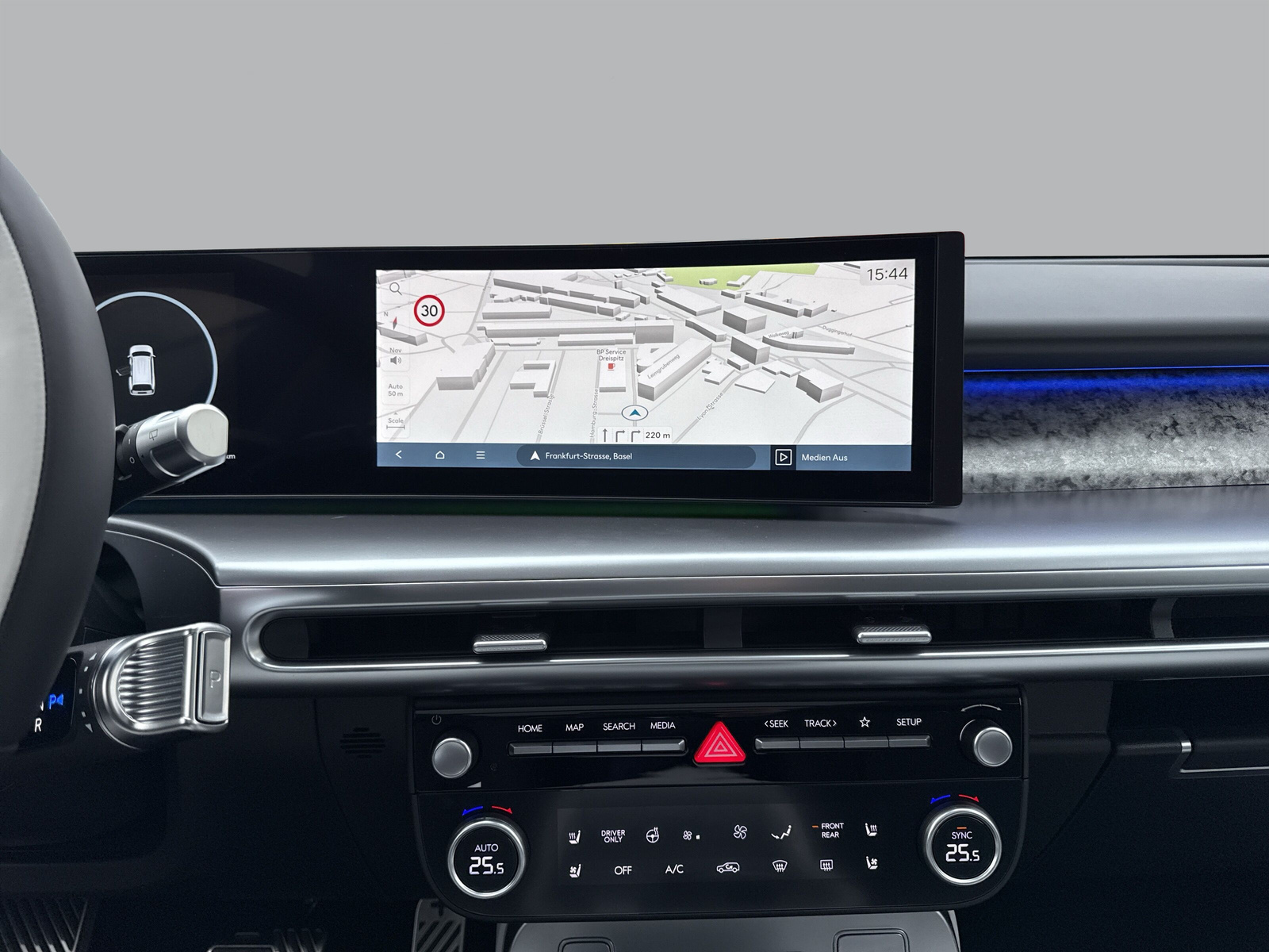 HYUNDAI Ioniq 9 110kWh Vertex Caligraphy 4WD-image-11
