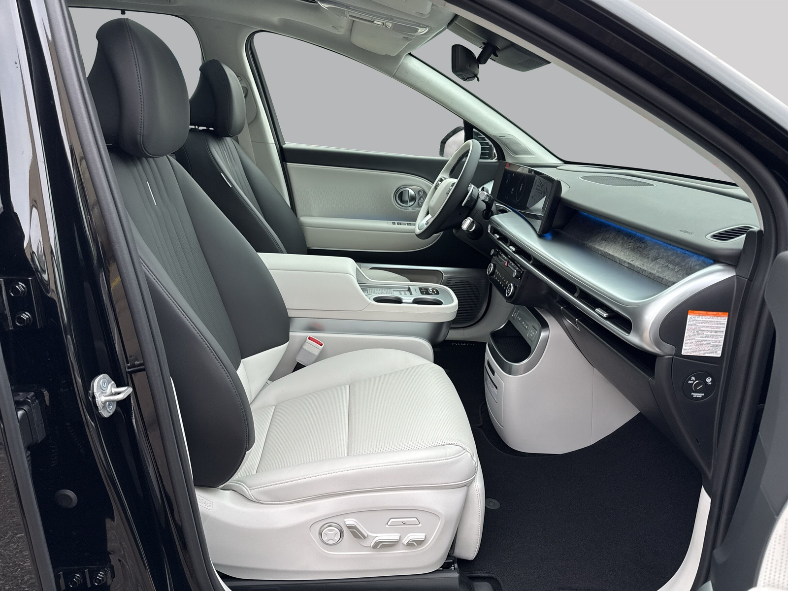 HYUNDAI Ioniq 9 110kWh Vertex Caligraphy 4WD-image-12