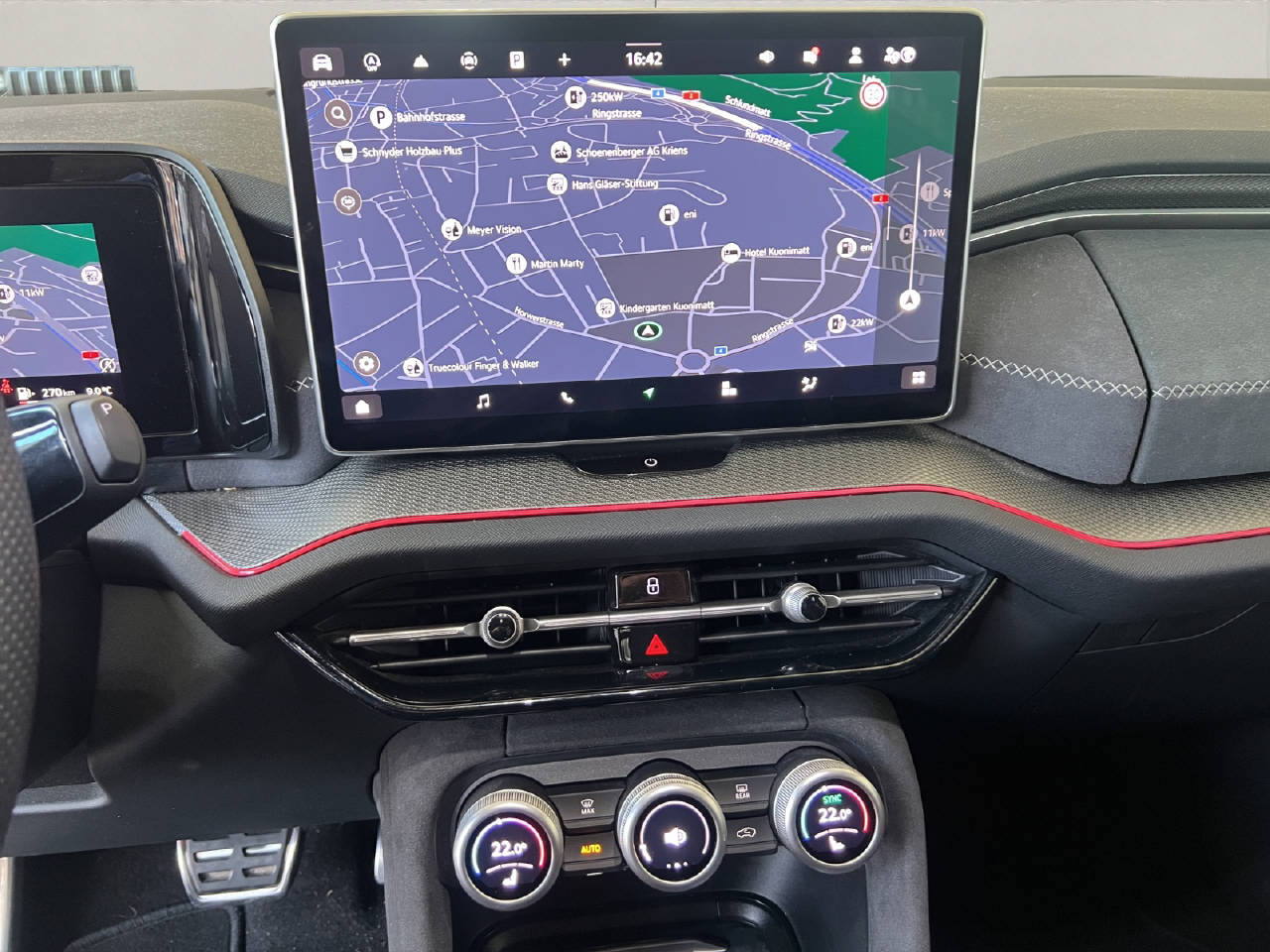 SKODA Kodiaq 2.0 TDI Sportline 4x4 DSG-image-15