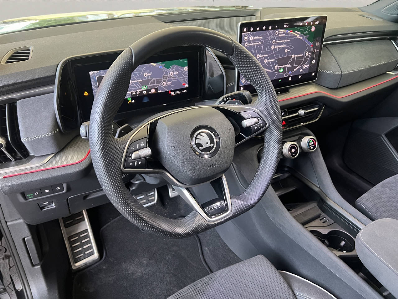 SKODA Kodiaq 2.0 TDI Sportline 4x4 DSG-image-13