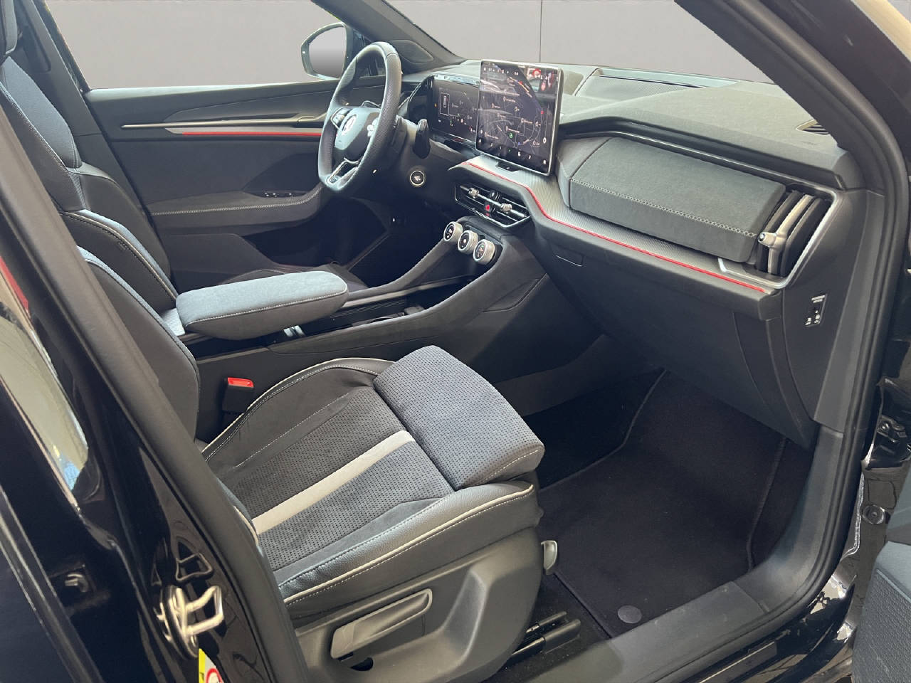 SKODA Kodiaq 2.0 TDI Sportline 4x4 DSG-image-11