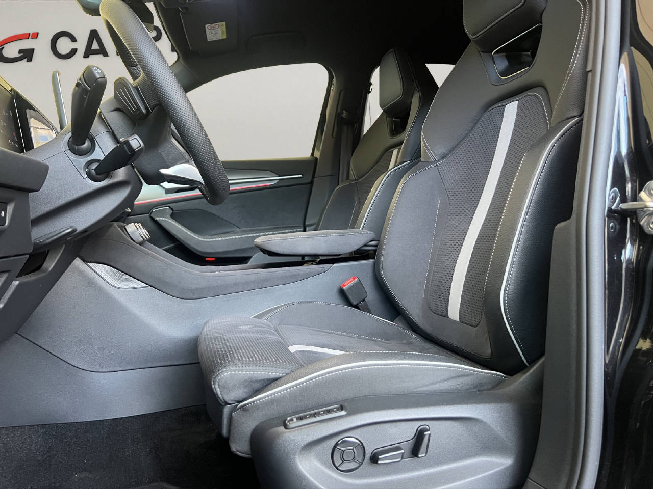 SKODA Kodiaq 2.0 TDI Sportline 4x4 DSG-image-12