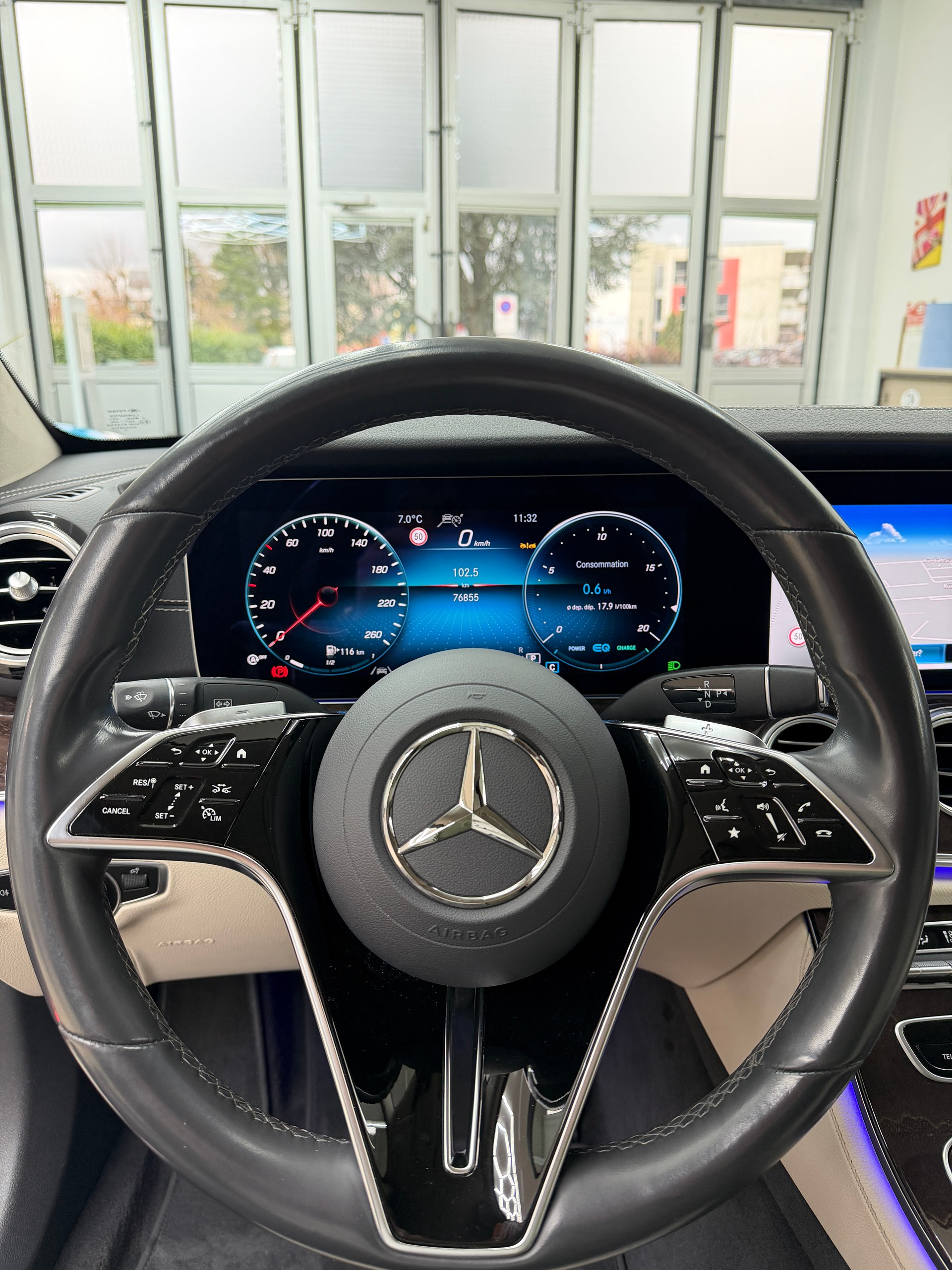 MERCEDES-BENZ E 220 d 4Matic Exclusive 9G-Tronic-image-7
