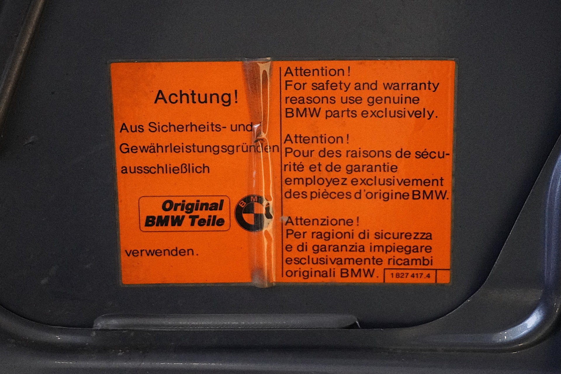 BMW 323i-image-26